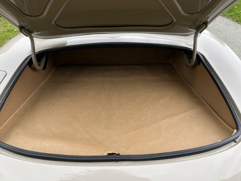JAGUAR Roadster-image-6