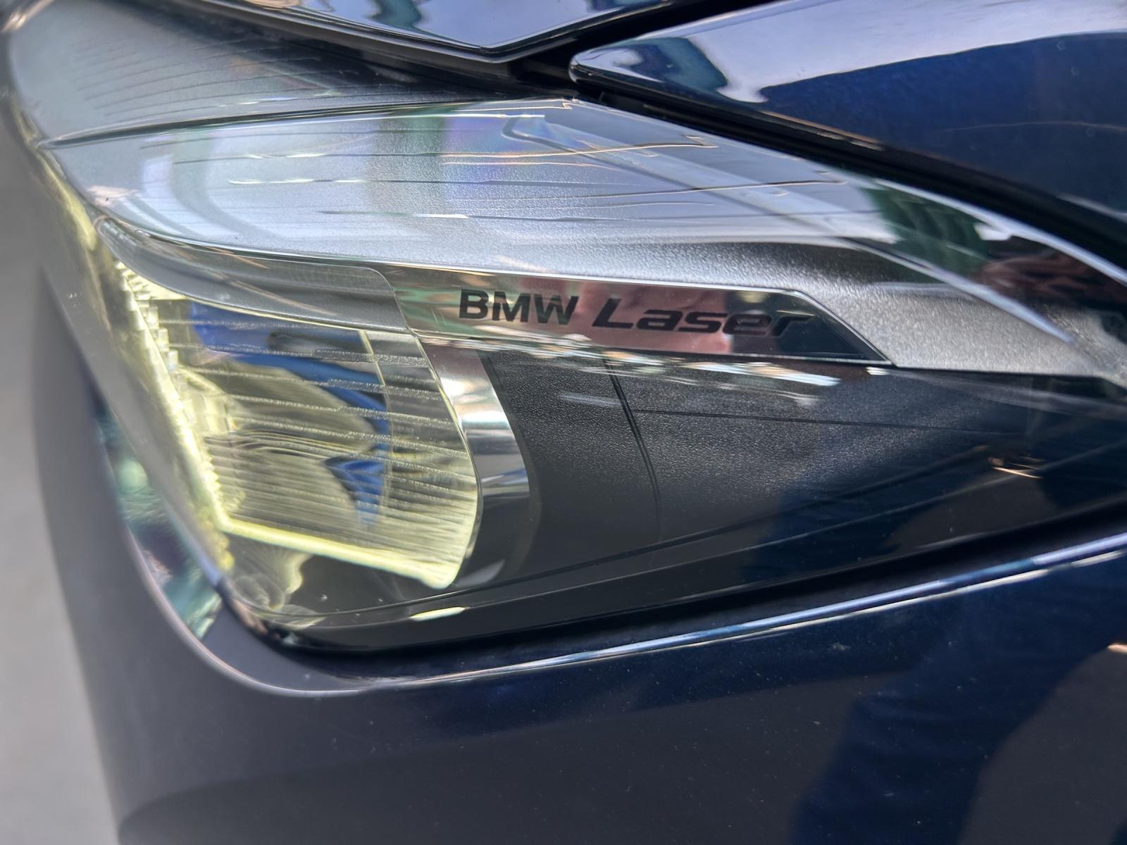 BMW 750i xDrive-image-17