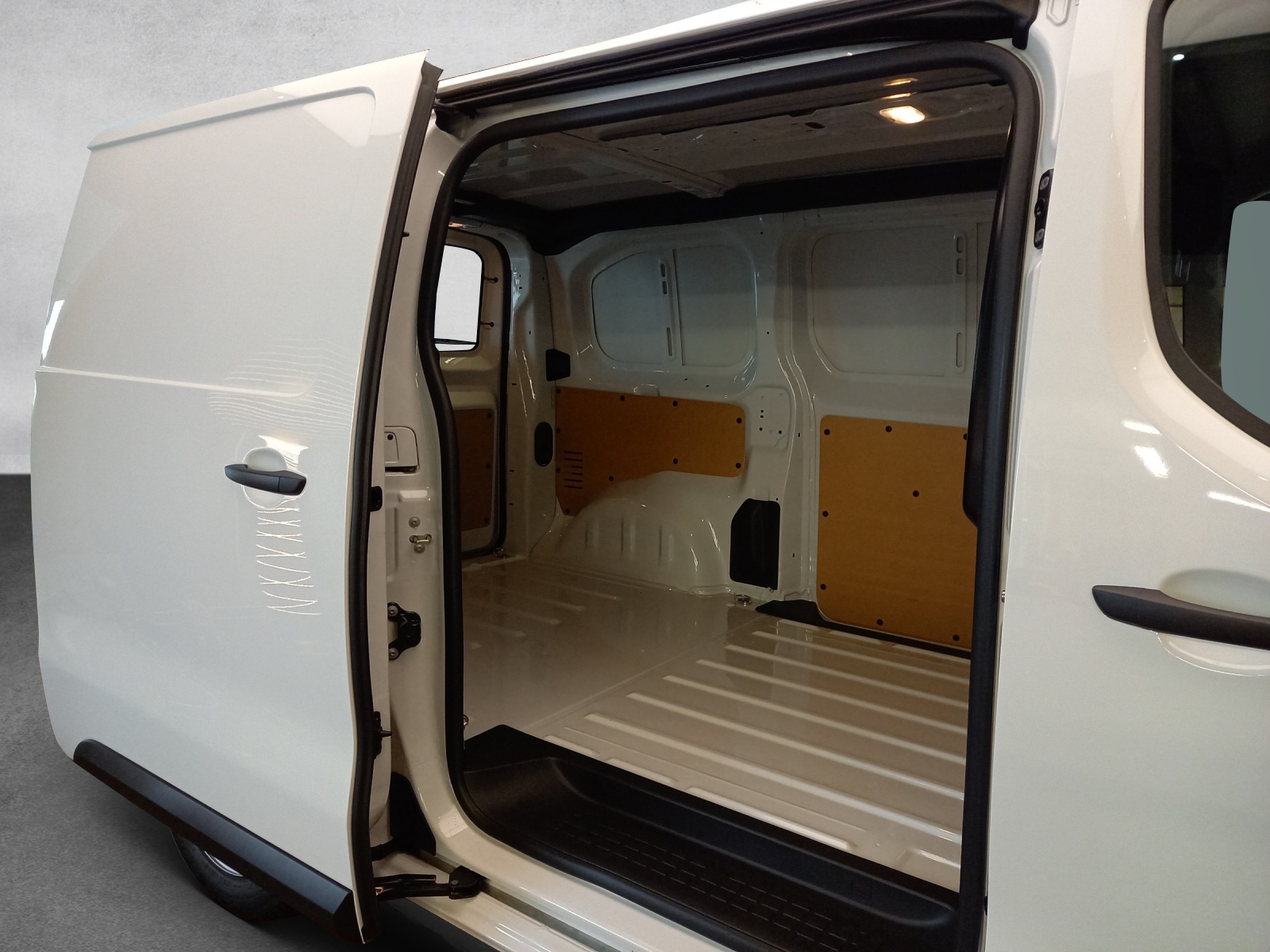 PEUGEOT Expert Kaw. Standard 1.5 BlueHDi 120 S/S-image-12