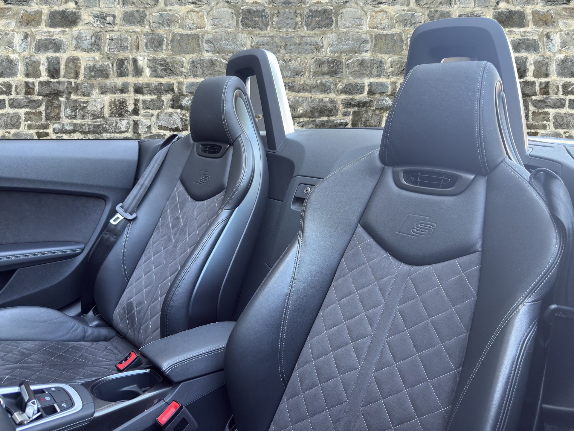 AUDI TT Roadster 2.0 TFSI S-tronic-image-7