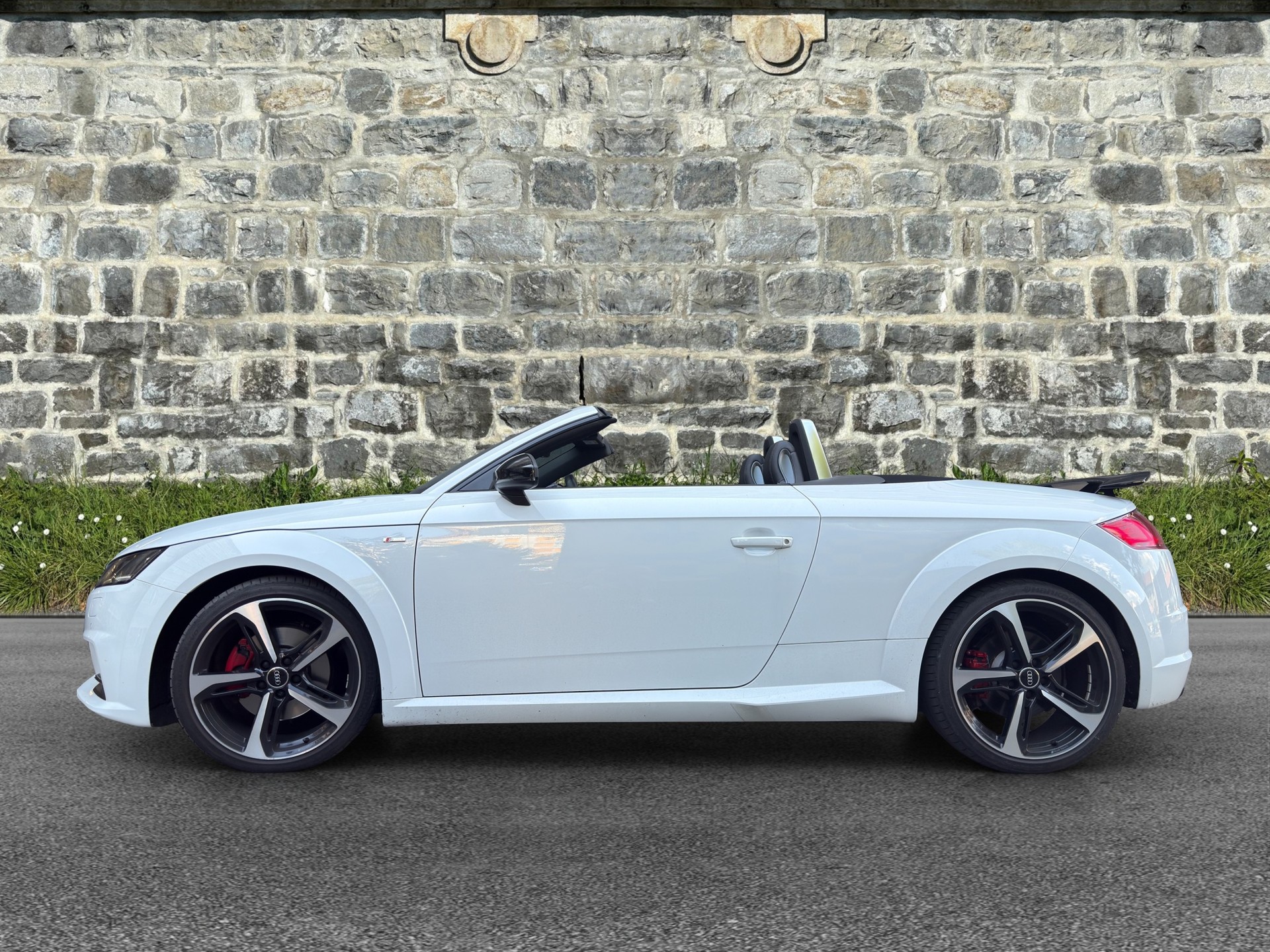 AUDI TT Roadster 2.0 TFSI S-tronic-image-2
