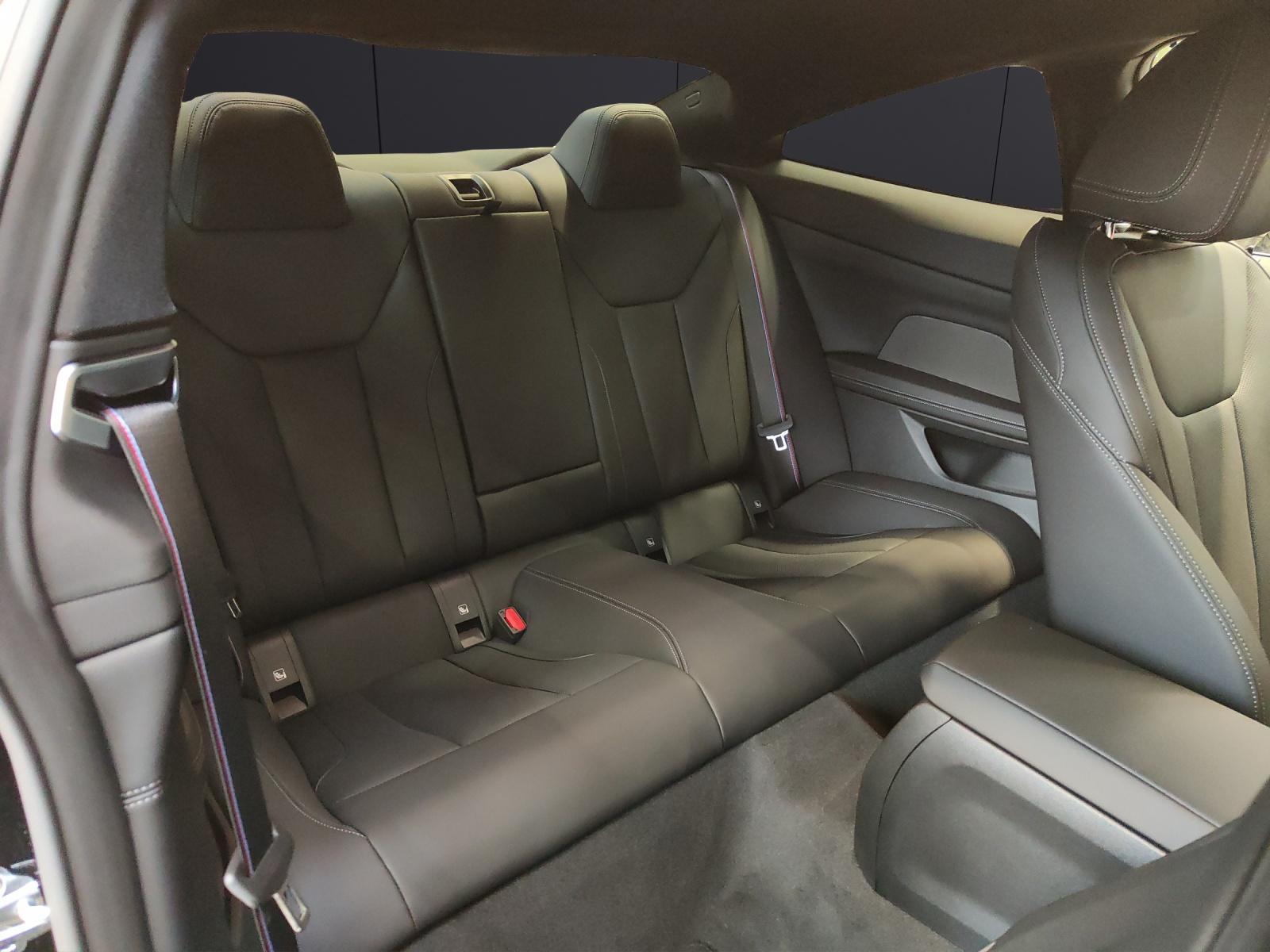BMW 420d xDrive SAG Coupé-image-16