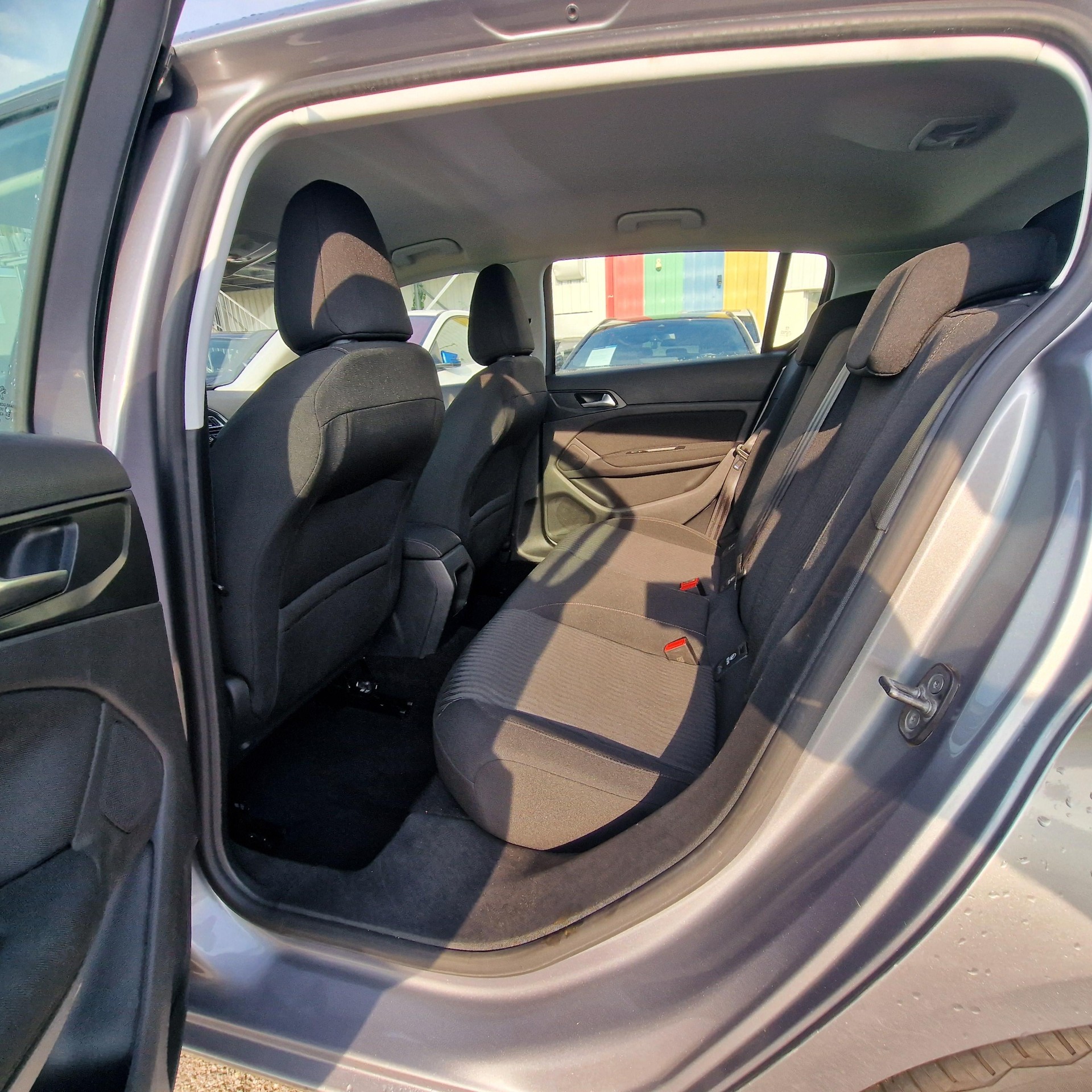 PEUGEOT 308 1.2 THP Active-image-11