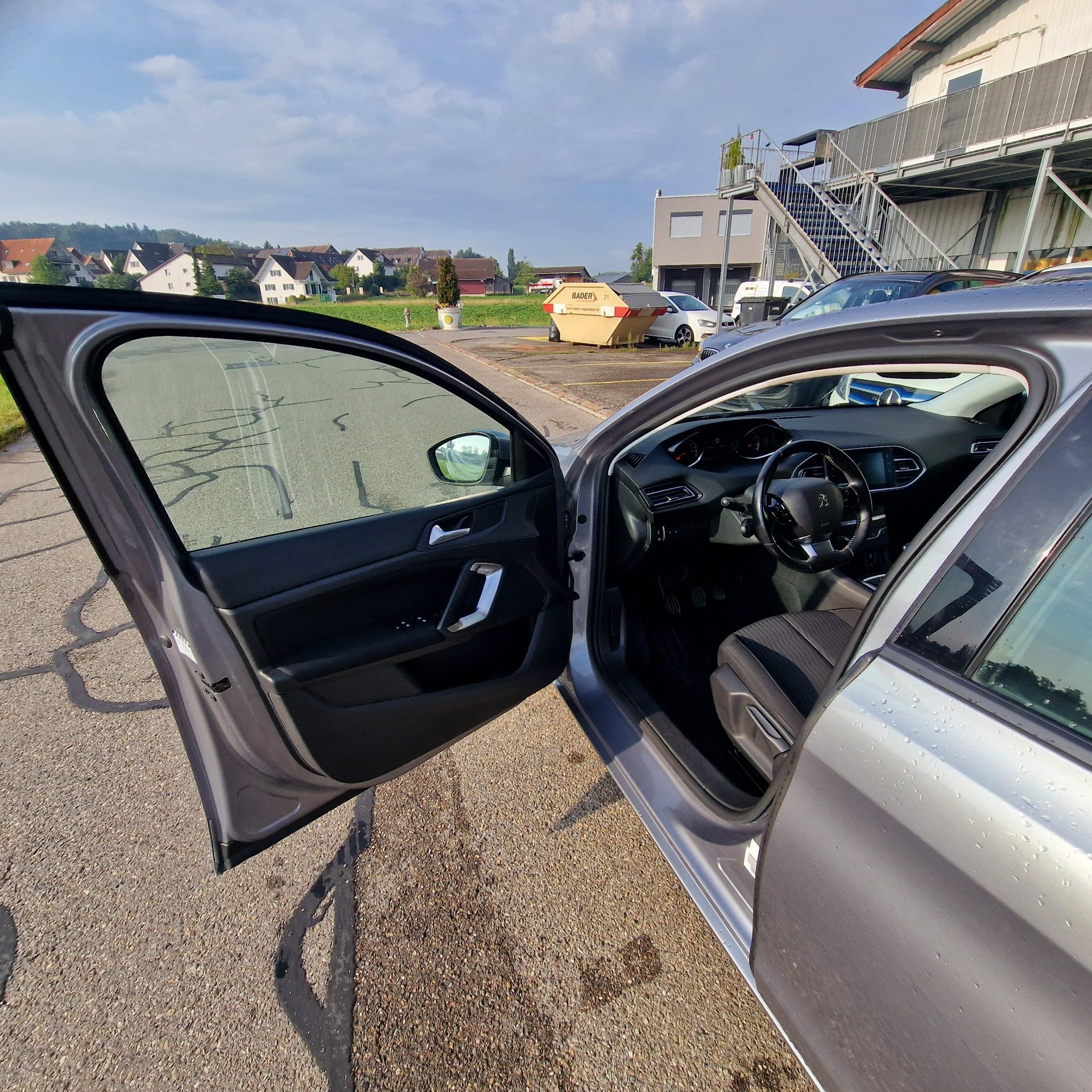 PEUGEOT 308 1.2 THP Active-image-10