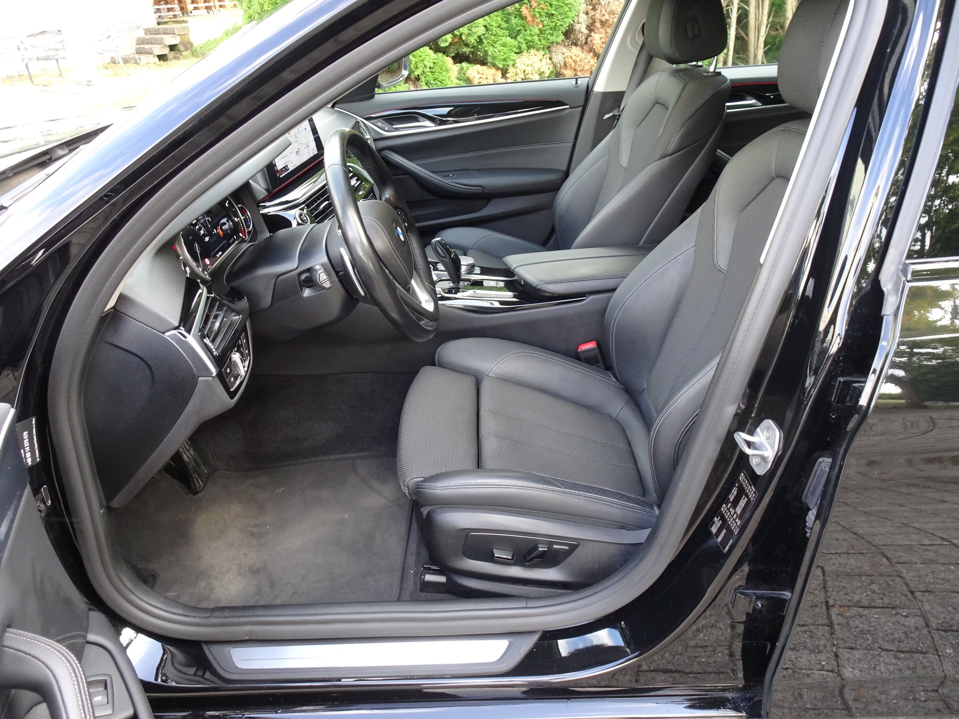 BMW 530d Touring Sport Line Steptronic-image-6