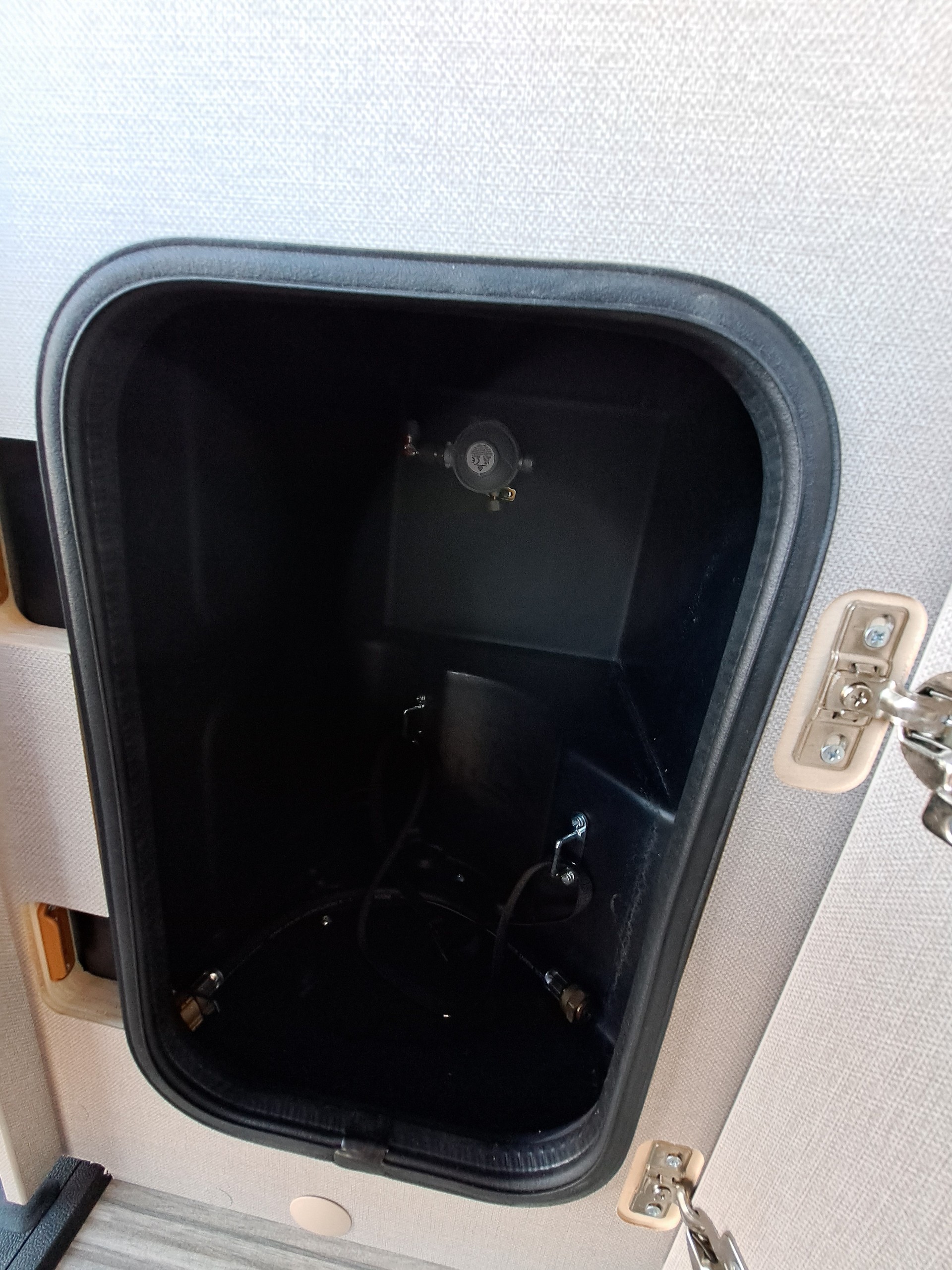 BÜRSTNER Copa C 532 B66-image-12