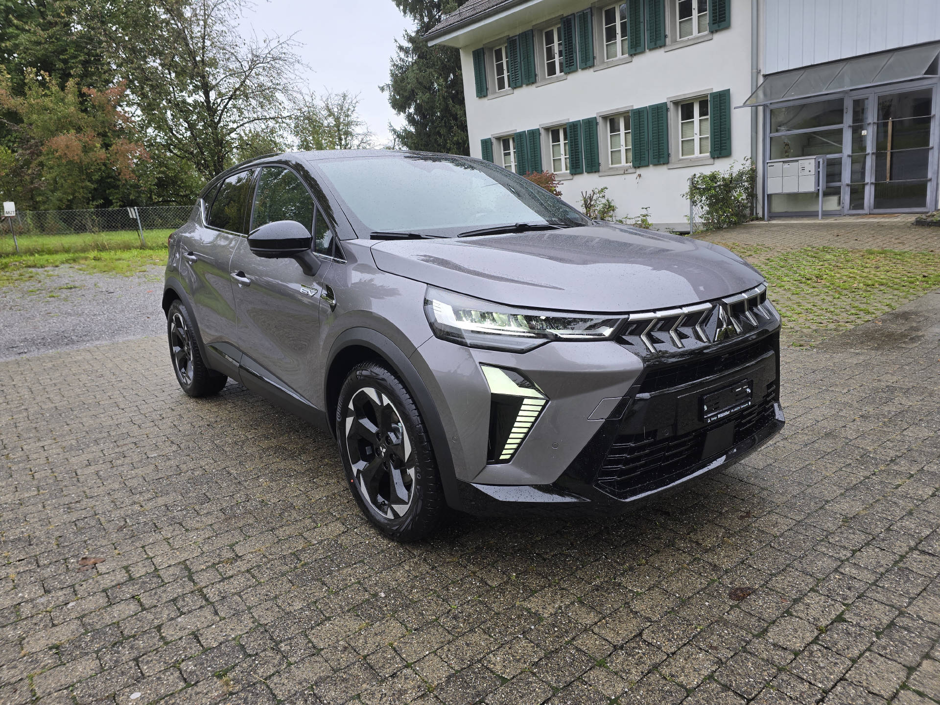 MITSUBISHI ASX 1.8 HEV Instyle-showroom-element-3