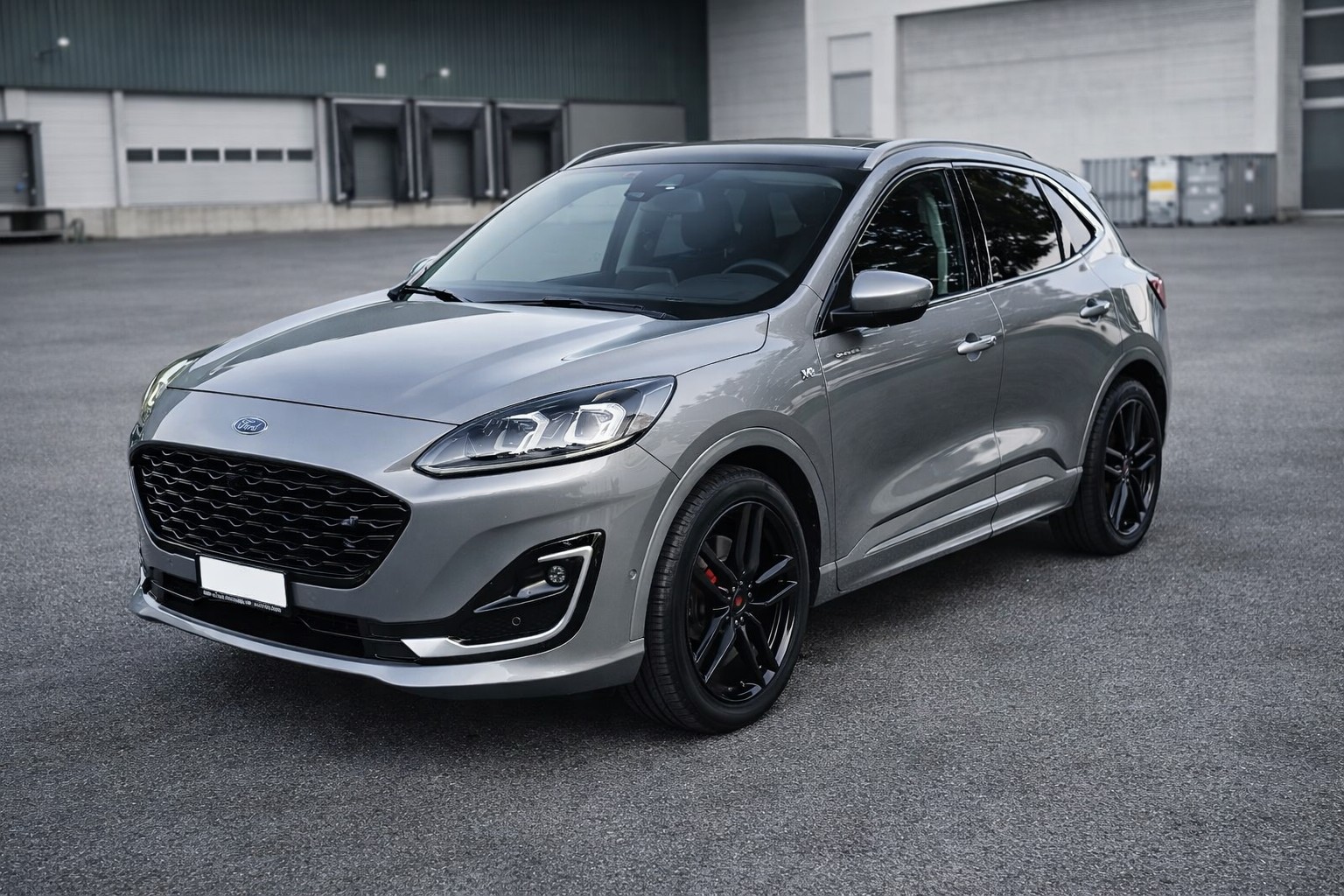 FORD Ford Kuga Vignale AWD Voll-Hybrid – Panorama – 8-fach bereift-image-1