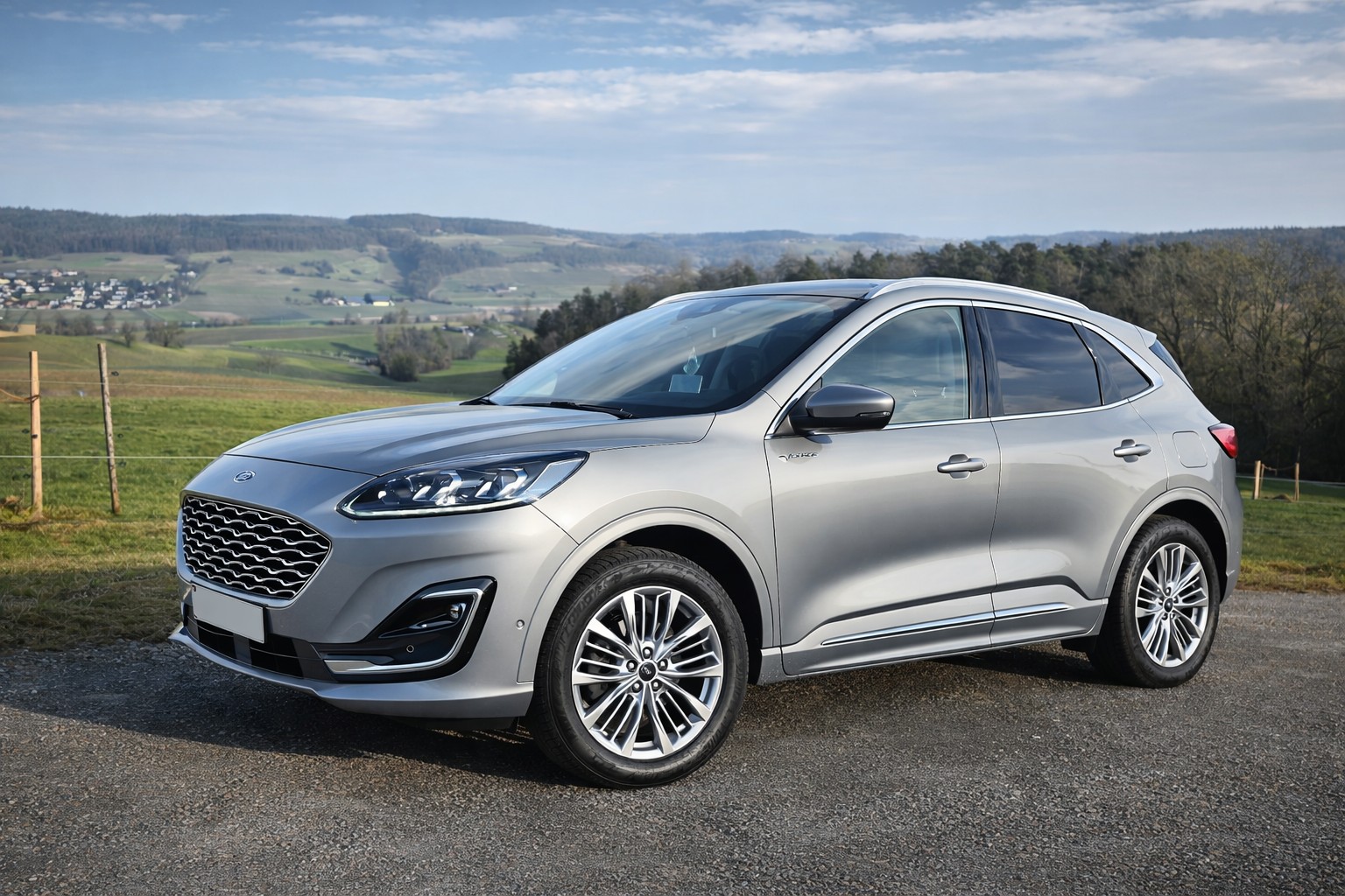 FORD Ford Kuga Vignale AWD Voll-Hybrid – Panorama – 8-fach bereift-image-4