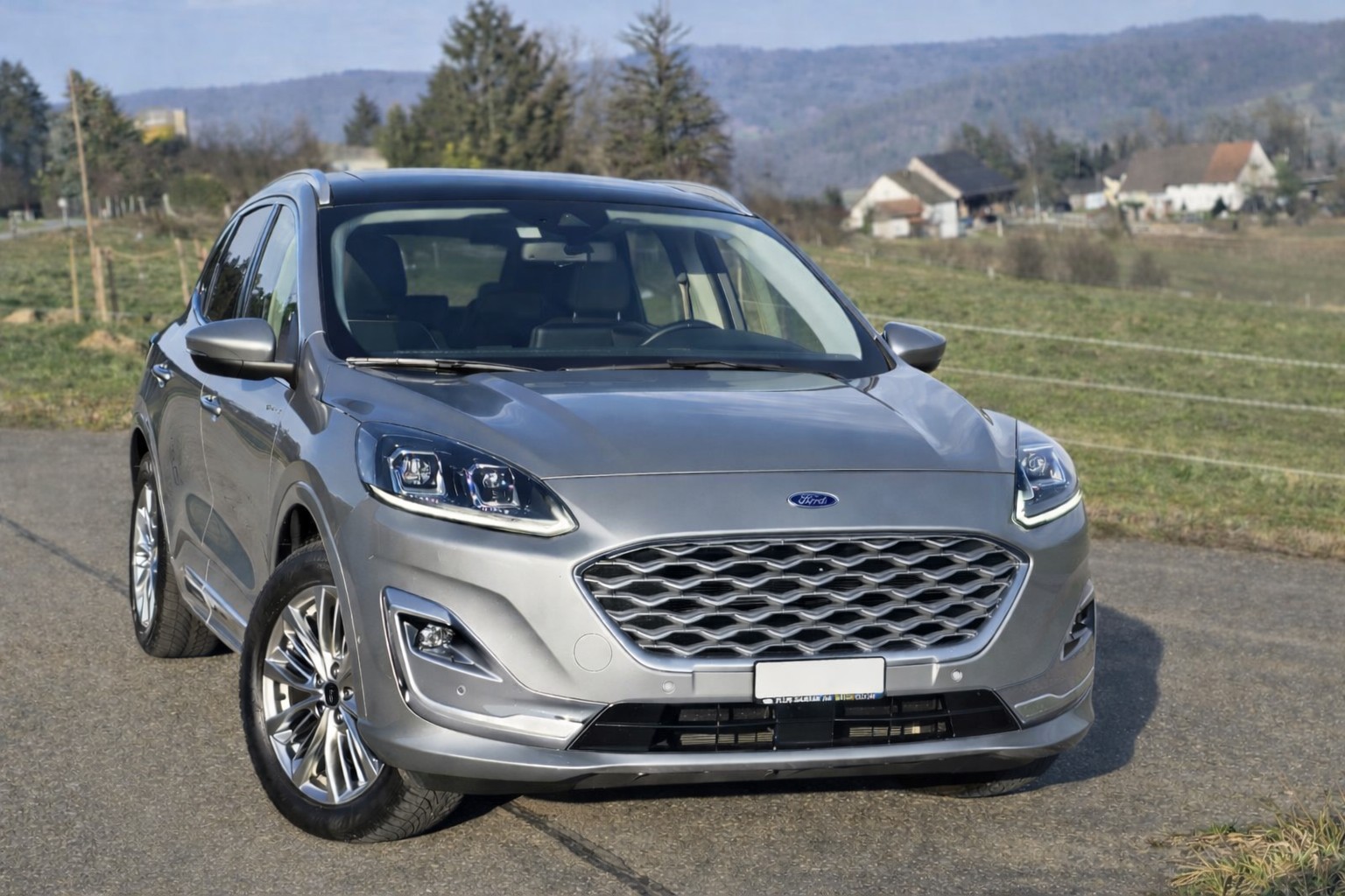 FORD Ford Kuga Vignale AWD Voll-Hybrid – Panorama – 8-fach bereift-image-5