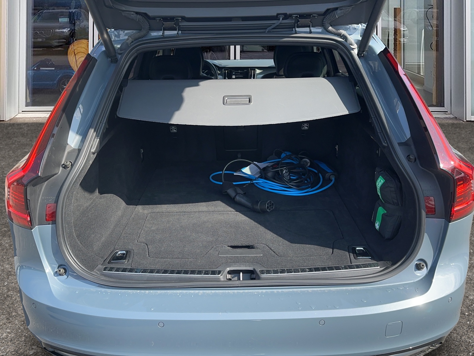 VOLVO V90 2.0 T6 TE R-Design 11,6kWh eAWD-image-6