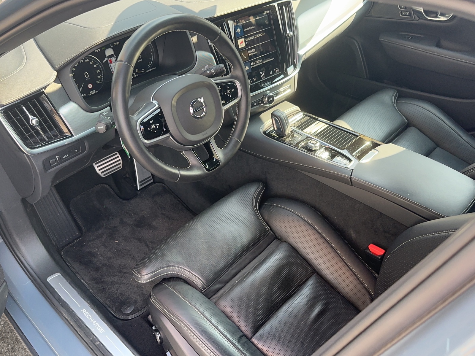 VOLVO V90 2.0 T6 TE R-Design 11,6kWh eAWD-image-8