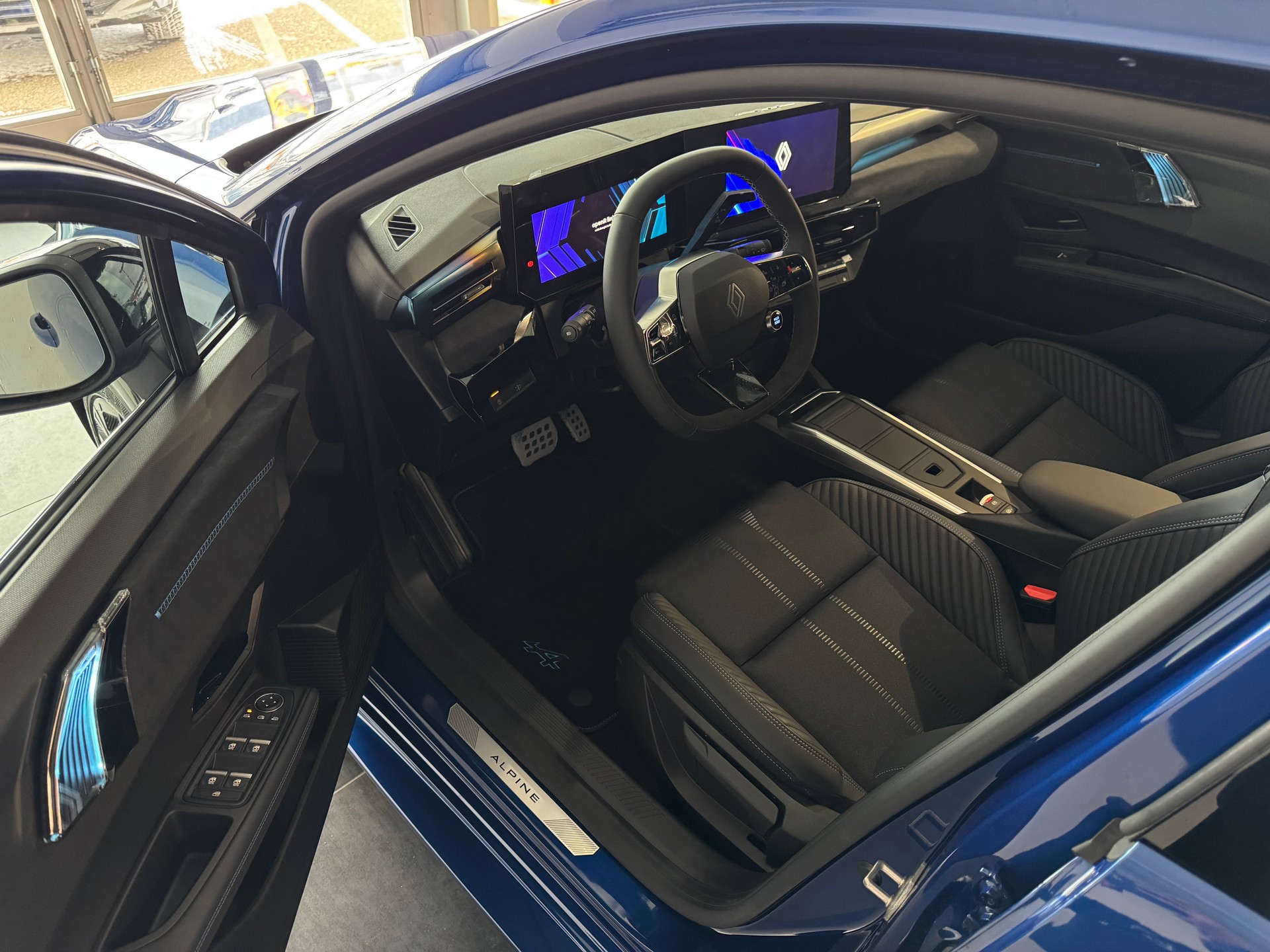 RENAULT CLIO E-TECH FULL HYBRID esprit Alpine full hybrid E-Tech 160-image-6