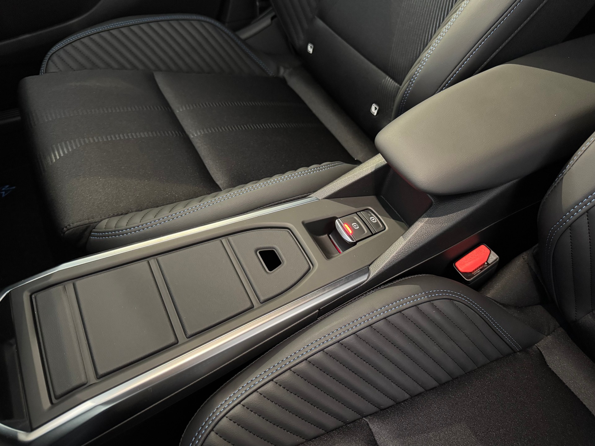RENAULT CLIO E-TECH FULL HYBRID esprit Alpine full hybrid E-Tech 160-image-23