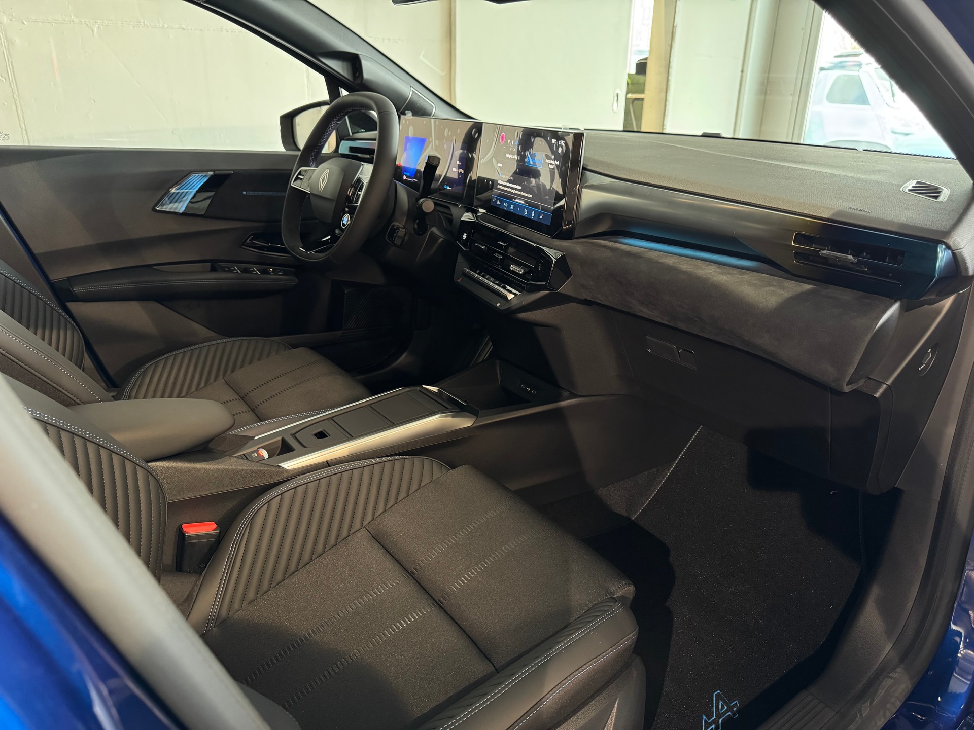 RENAULT CLIO E-TECH FULL HYBRID esprit Alpine full hybrid E-Tech 160-image-12
