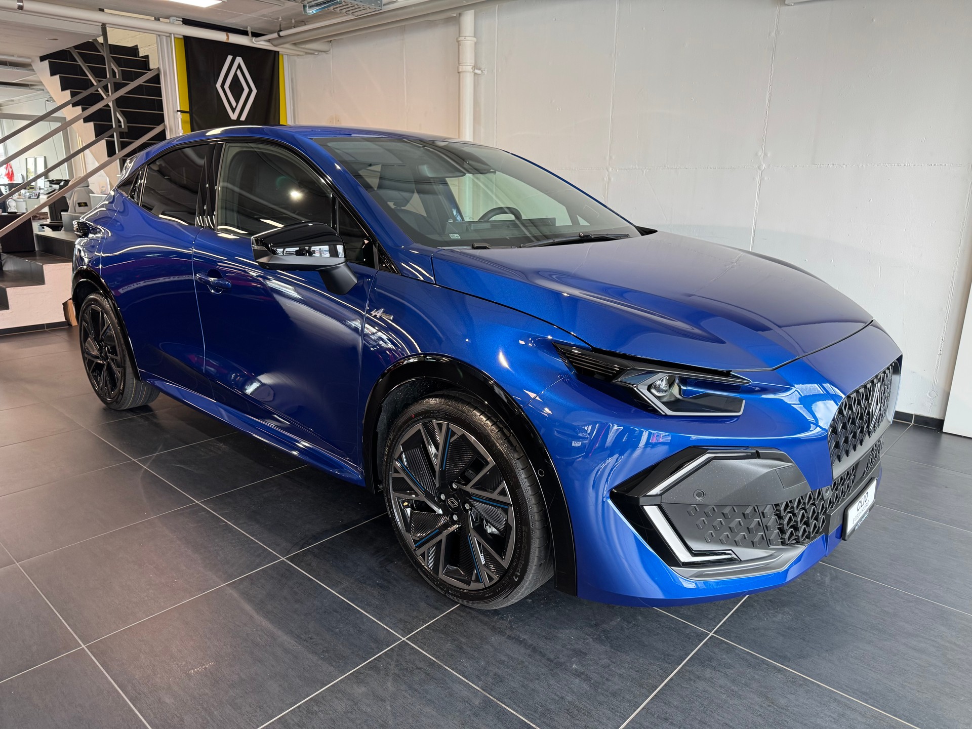 RENAULT CLIO E-TECH FULL HYBRID esprit Alpine full hybrid E-Tech 160-image-0