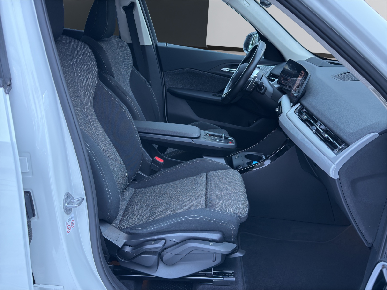 BMW X1 23d xDrive-image-13