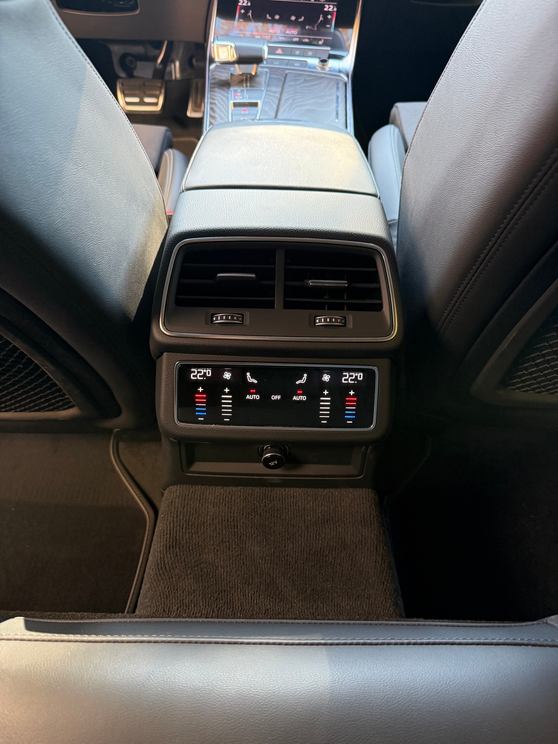 AUDI S7 Sportback TDI quattro S-tronic-image-13