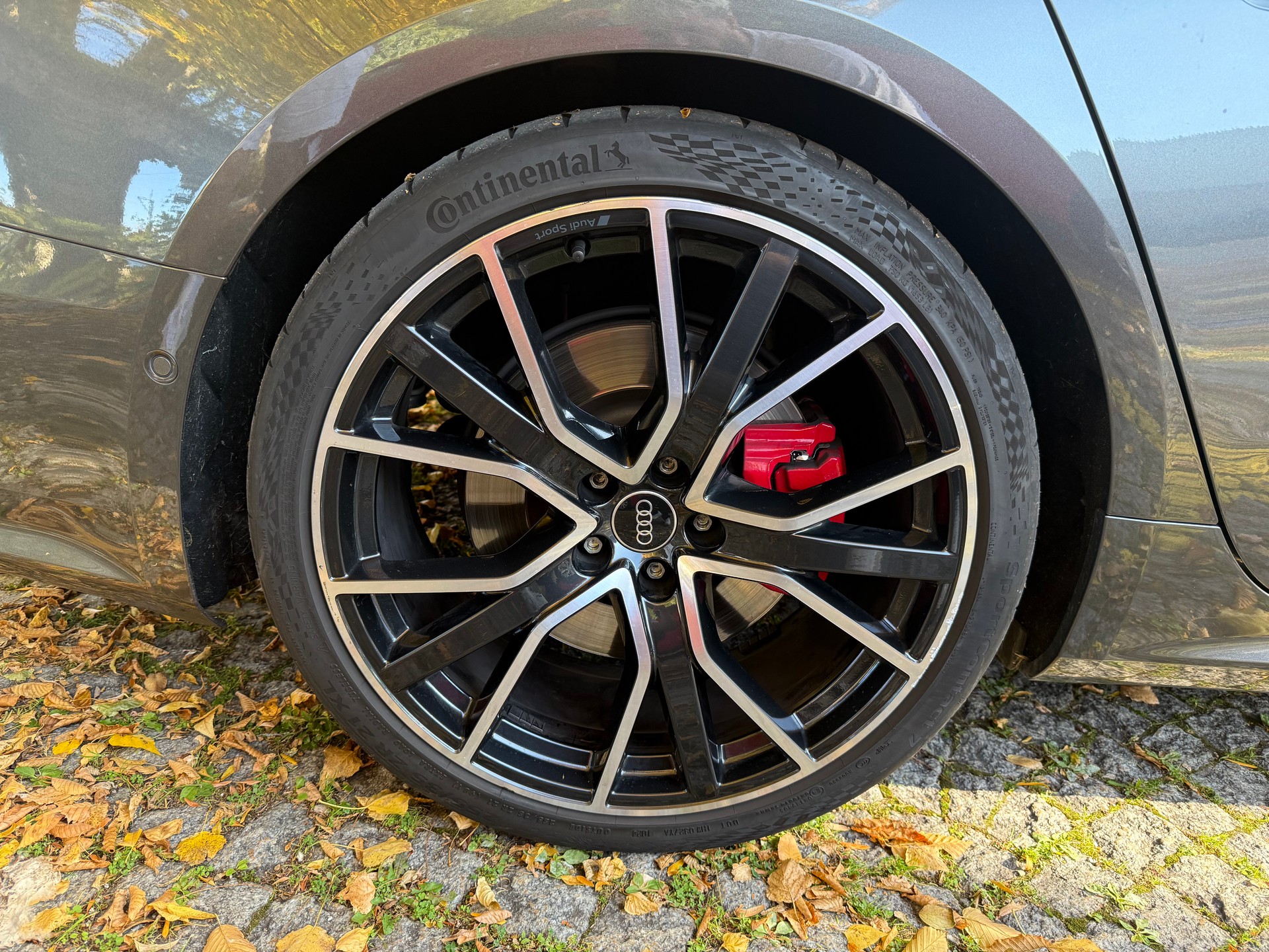 AUDI S7 Sportback TDI quattro S-tronic-image-16