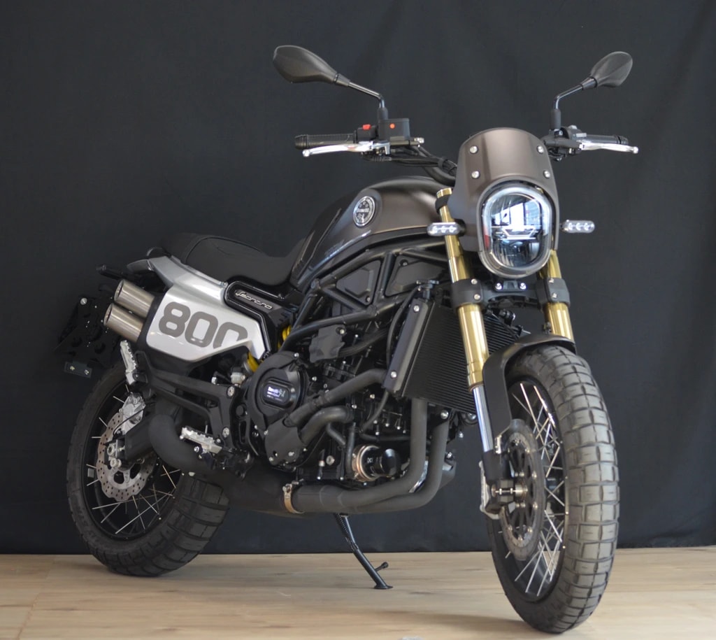BENELLI Leoncino 800 T