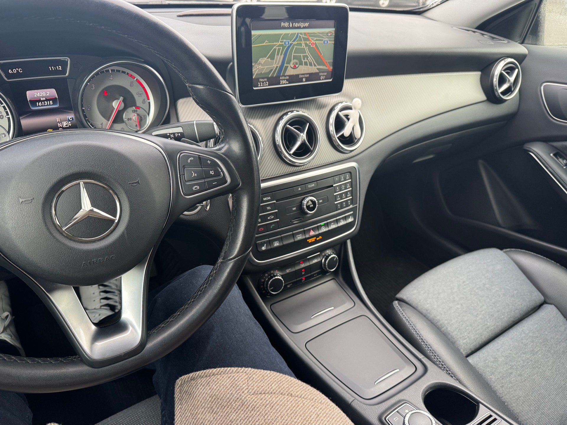 MERCEDES-BENZ GLA 200 CDI AMG Line 4Matic 7G-DCT-image-13