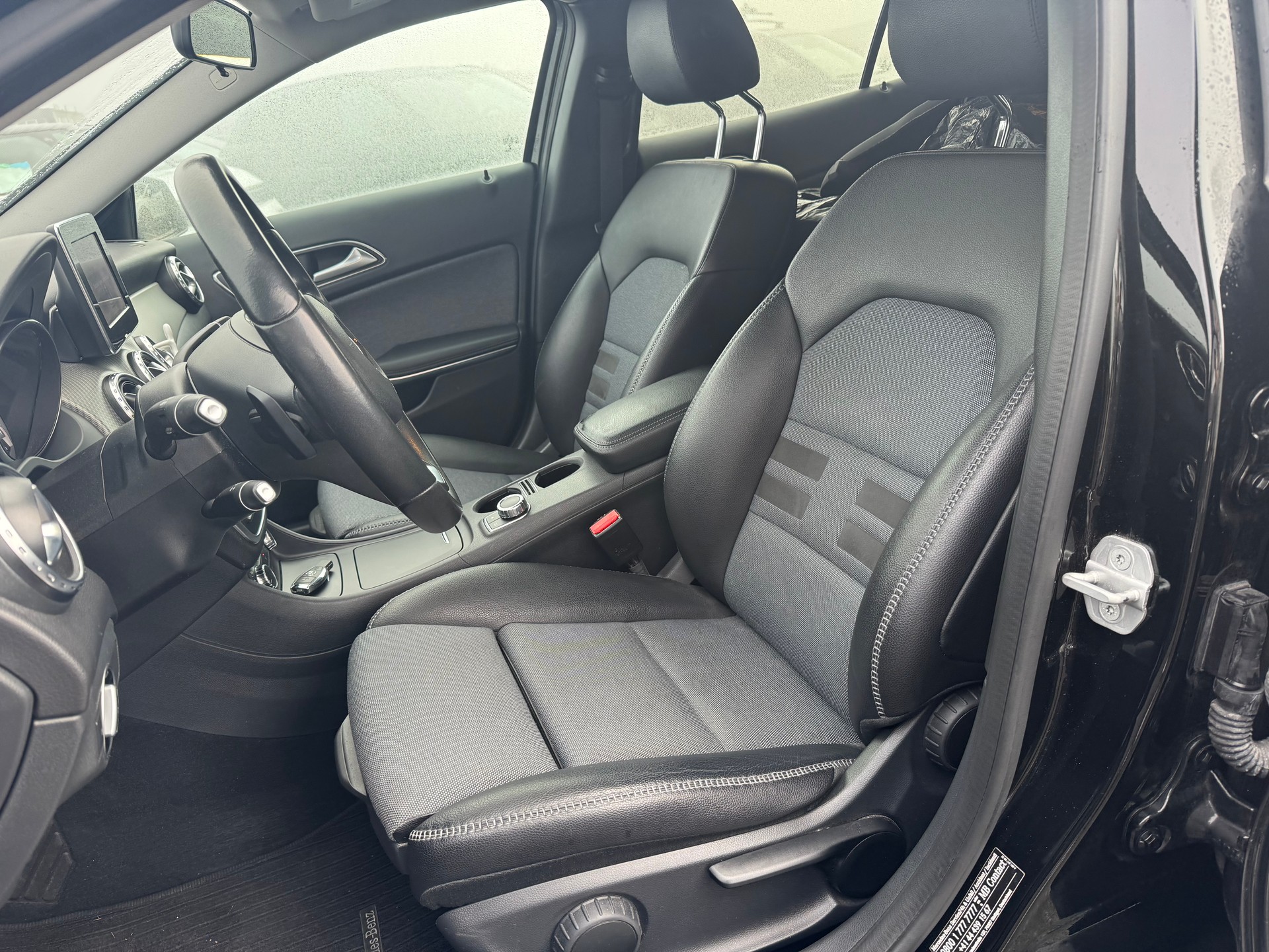 MERCEDES-BENZ GLA 200 CDI AMG Line 4Matic 7G-DCT-image-7