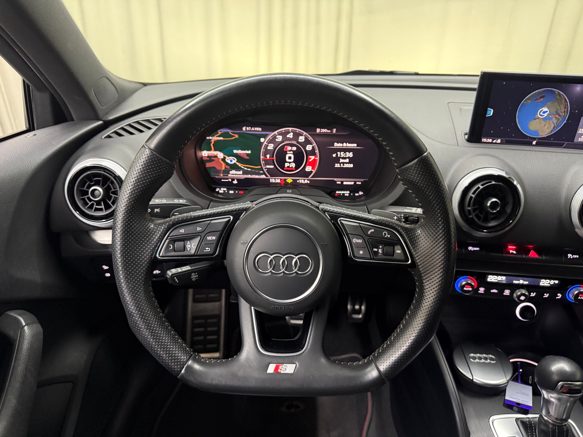 AUDI S3 Sportback 2.0 TFSI quattro S-tronic-image-9