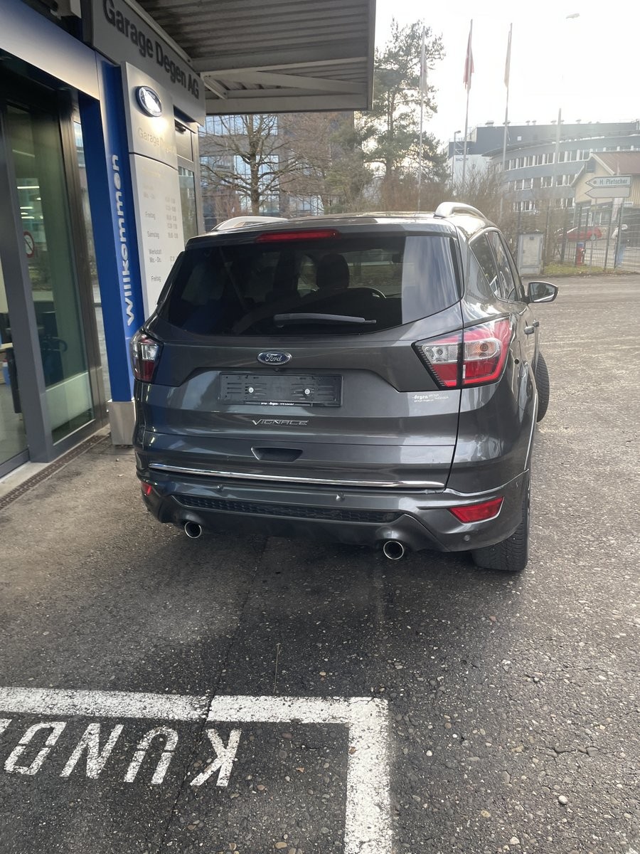 FORD Kuga 2.0 TDCi 180 Vignale FPS-image-18