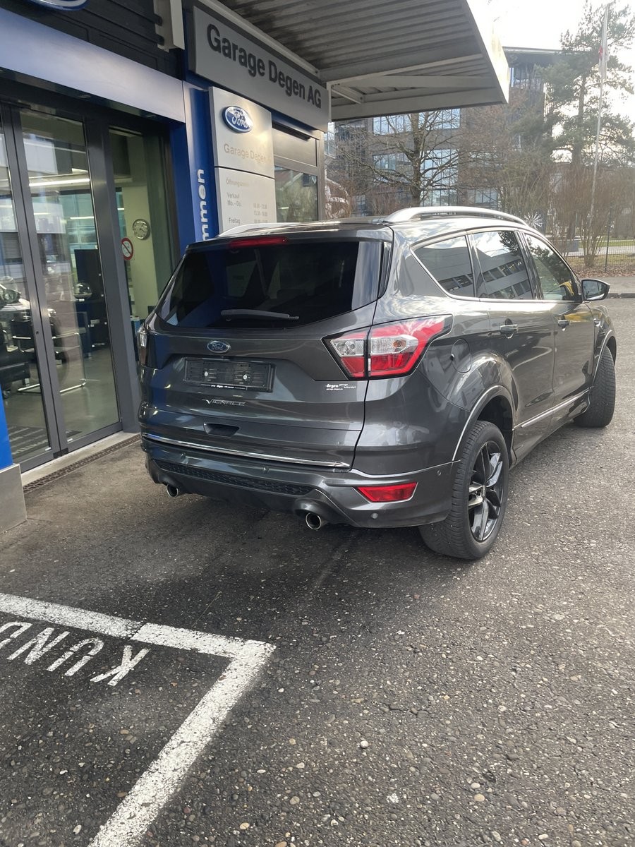 FORD Kuga 2.0 TDCi 180 Vignale FPS-image-19