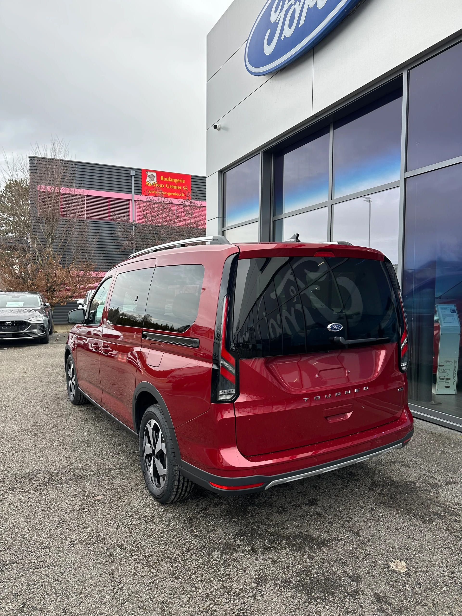 FORD TOURNEO CONNECT Grand 1.5 EcoB Active/PHEV/Aut.-image-3