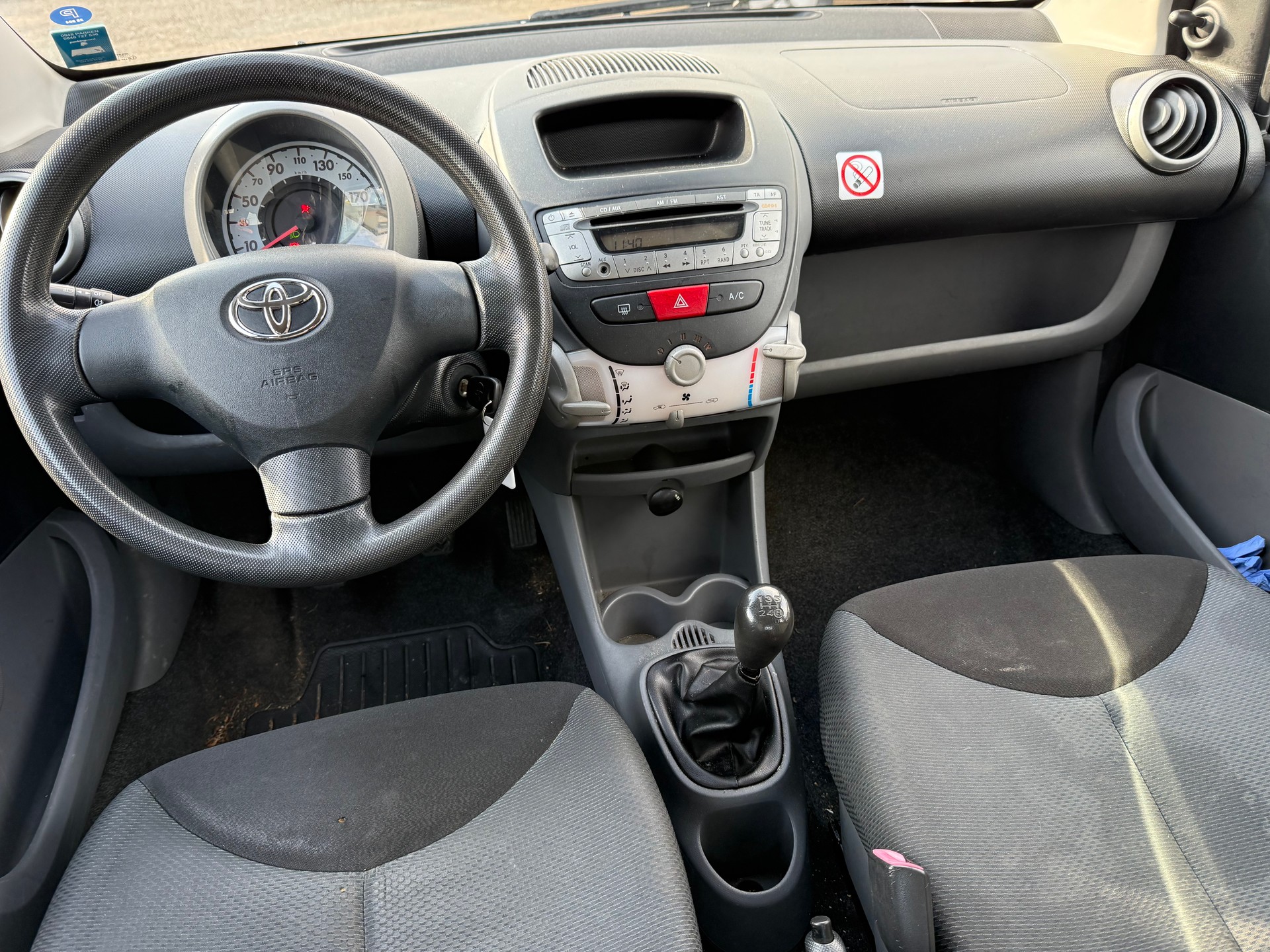 TOYOTA Aygo 1.0 Linea Sol-image-7