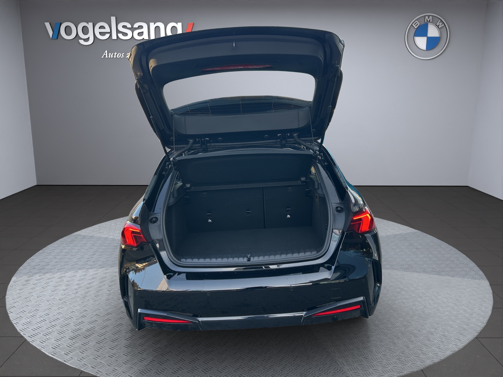 BMW 120 Steptronic-image-22