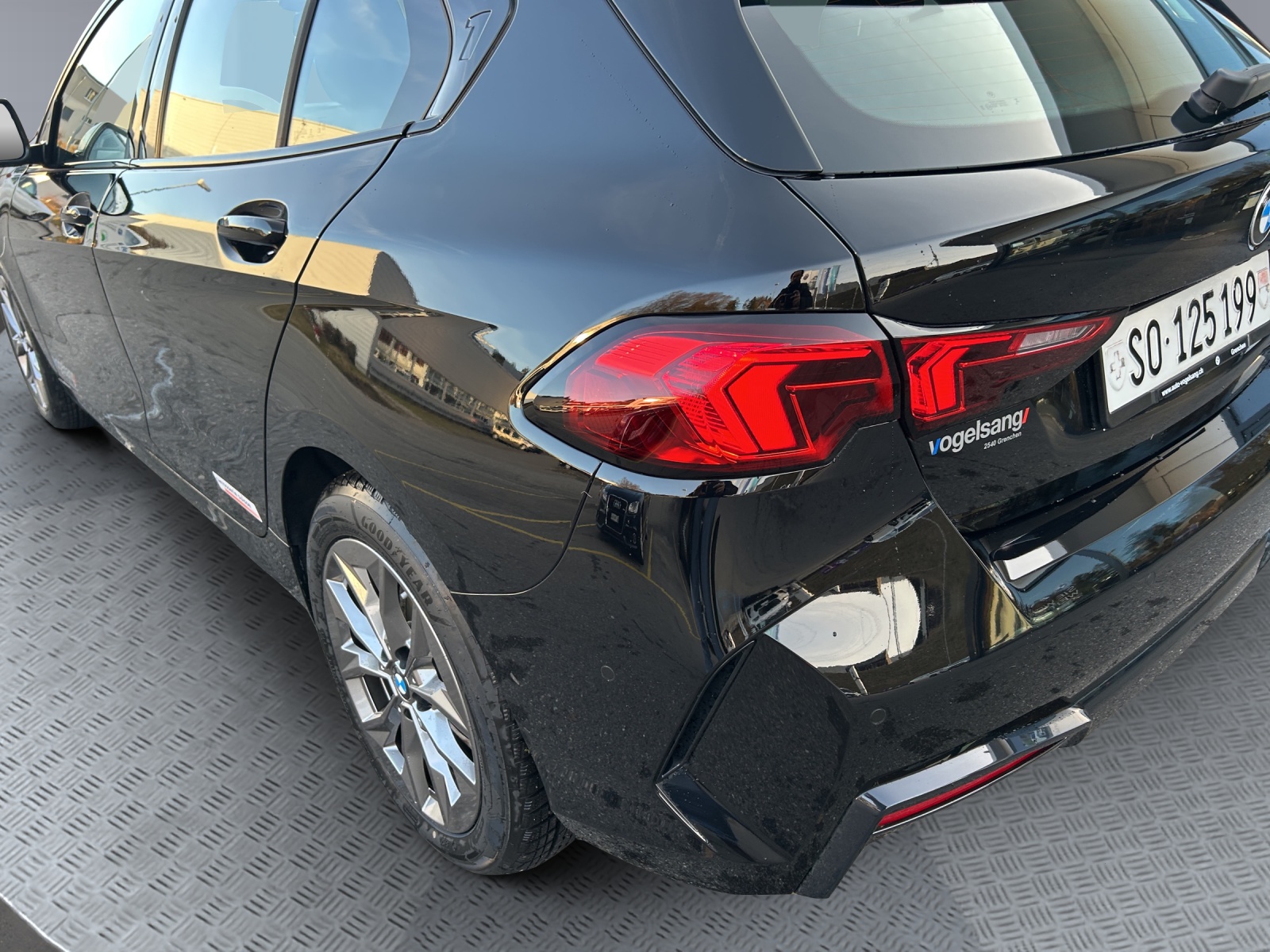 BMW 120 Steptronic-image-8