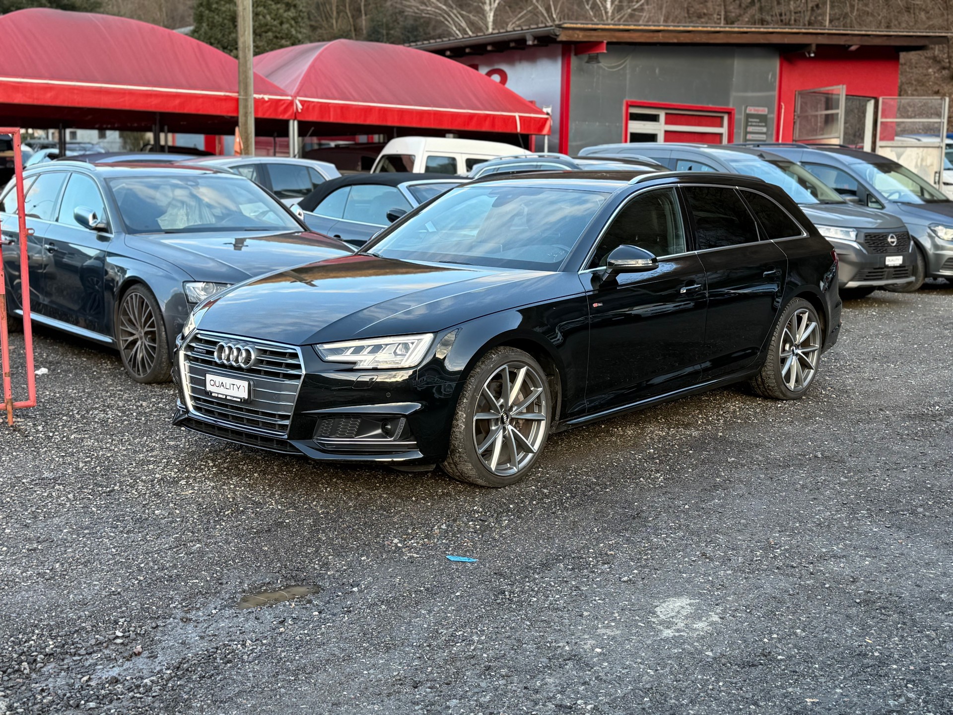 AUDI A4 AVANT 2.0 TDI S-LINE QUATTRO S-TRONIC