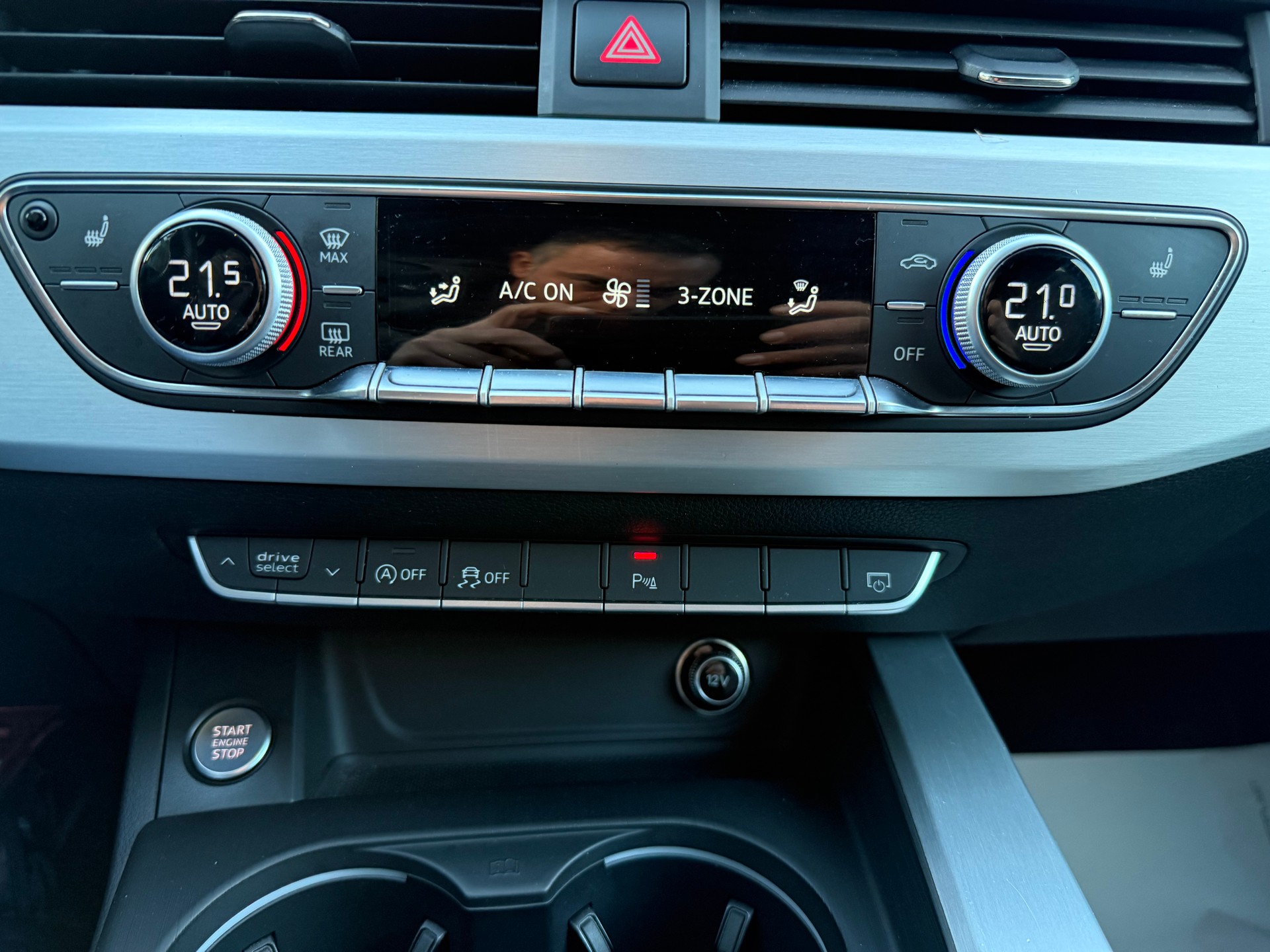 AUDI A4 AVANT 2.0 TDI S-LINE QUATTRO S-TRONIC-image-10