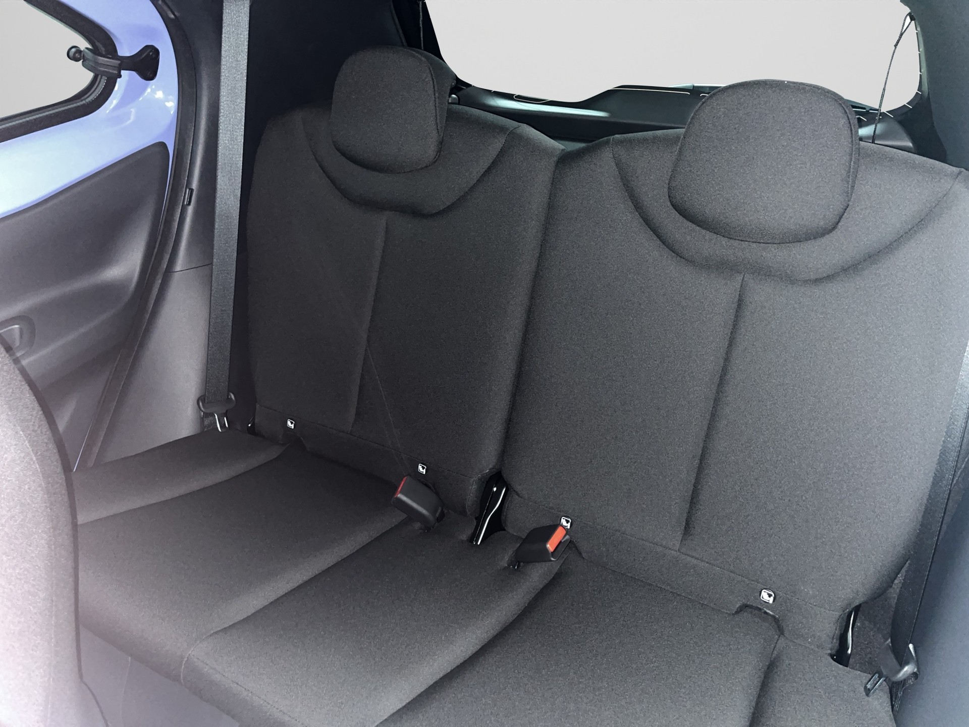 TOYOTA AYGO X 1.5 VVT-i HSD Tre-image-12