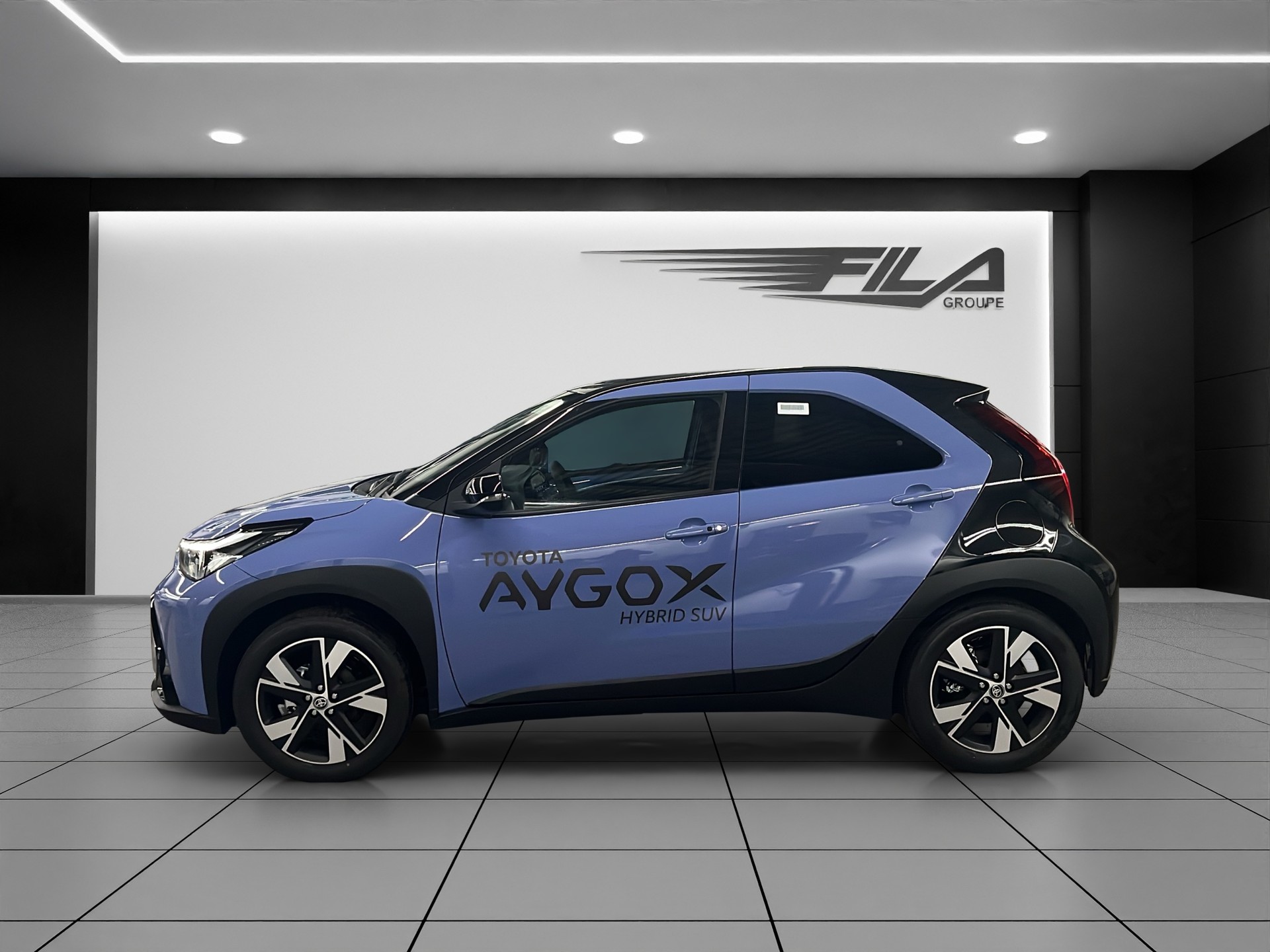 TOYOTA AYGO X 1.5 VVT-i HSD Tre-image-3