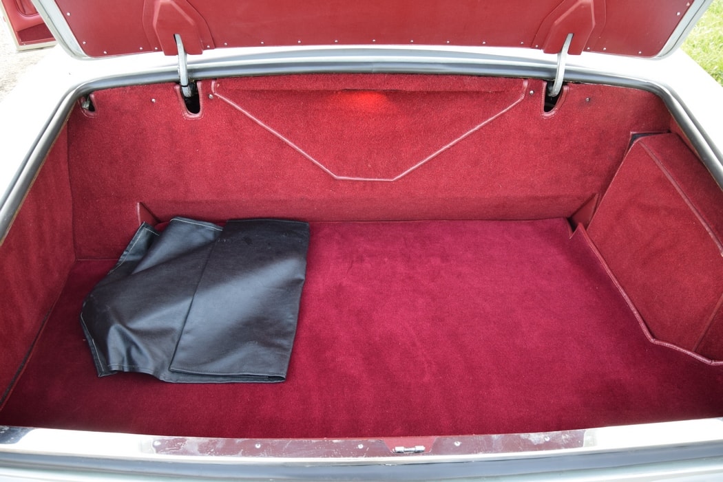 ROLLS-ROYCE Corniche Cabriolet-image-17