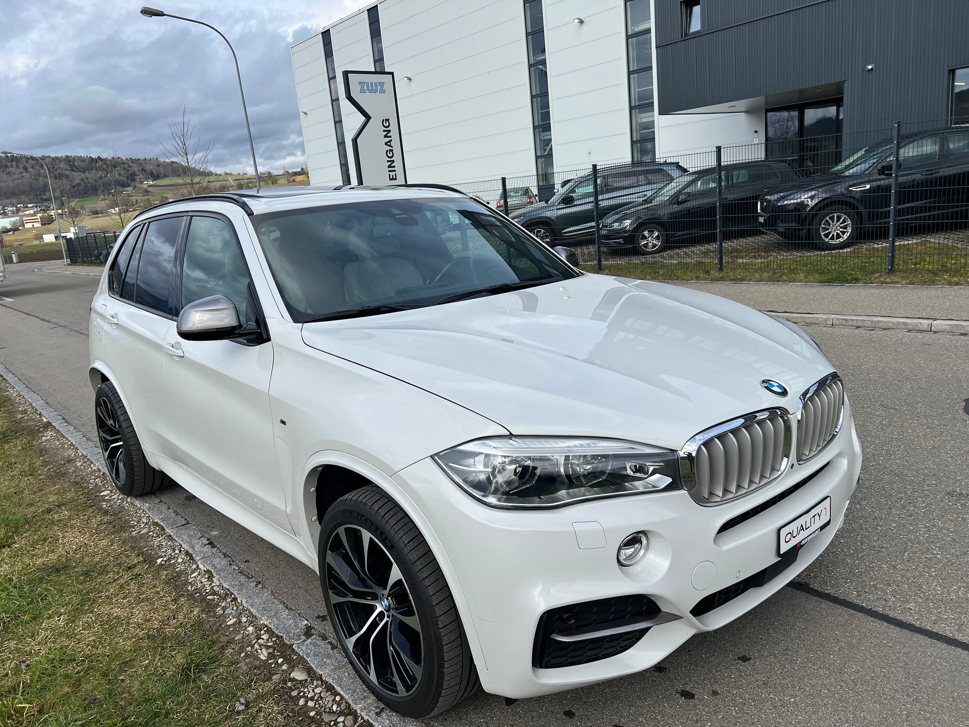 BMW X5 xDrive M50d Steptronic-image-0