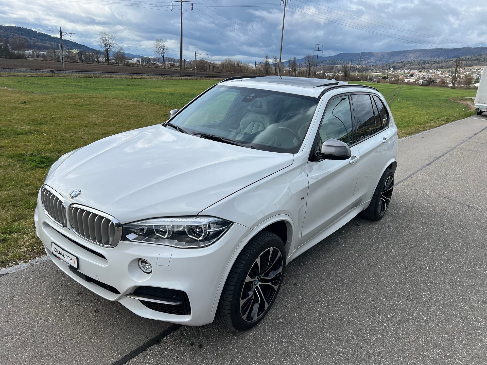 BMW X5 xDrive M50d Steptronic-image-1