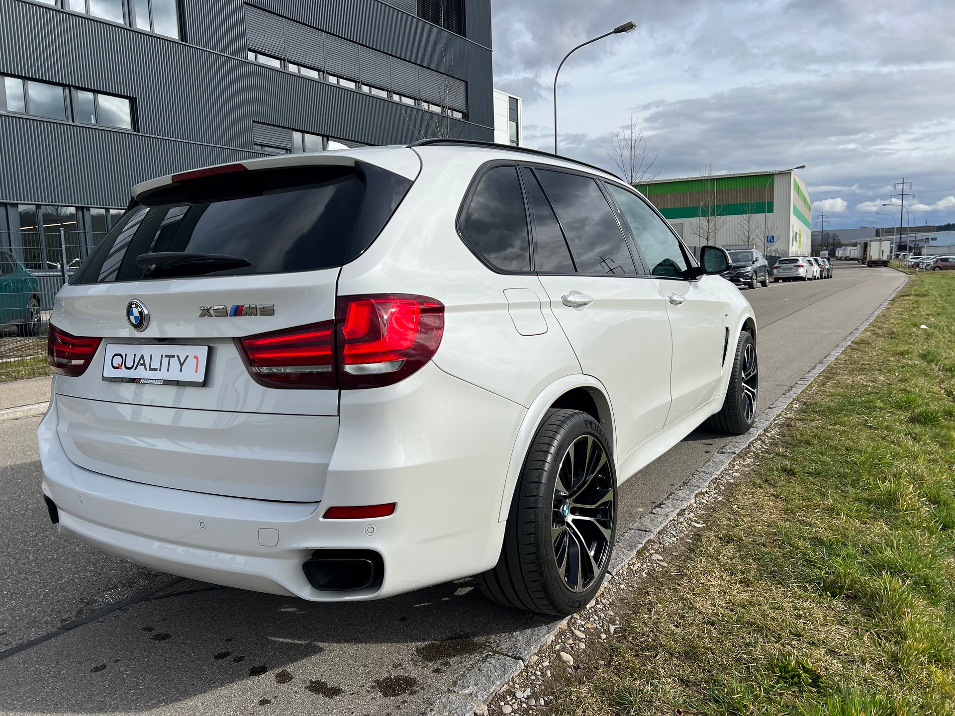 BMW X5 xDrive M50d Steptronic-image-8