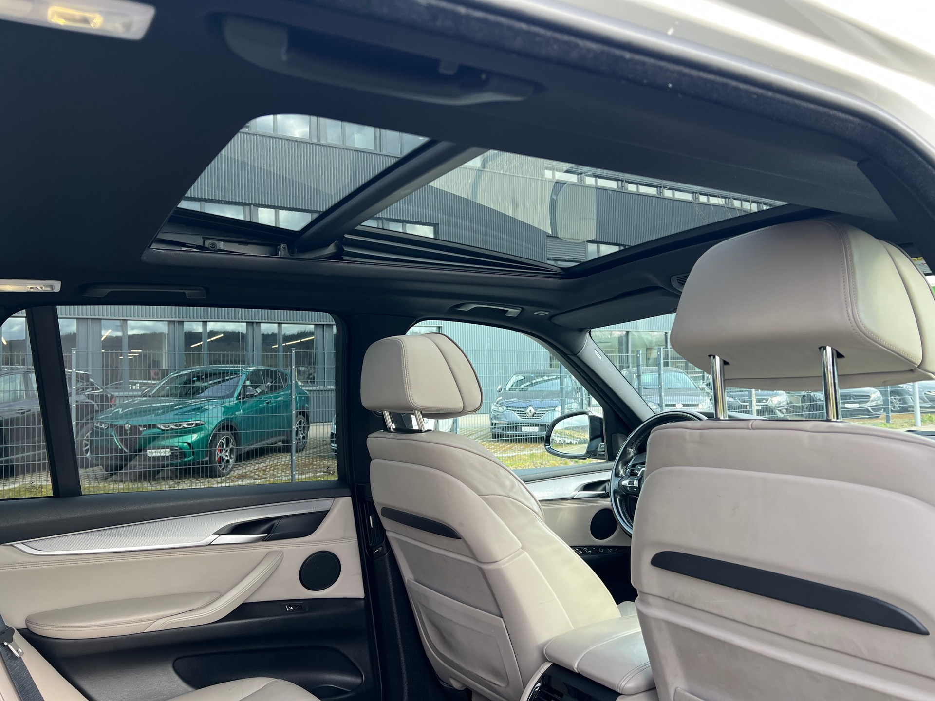 BMW X5 xDrive M50d Steptronic-image-27