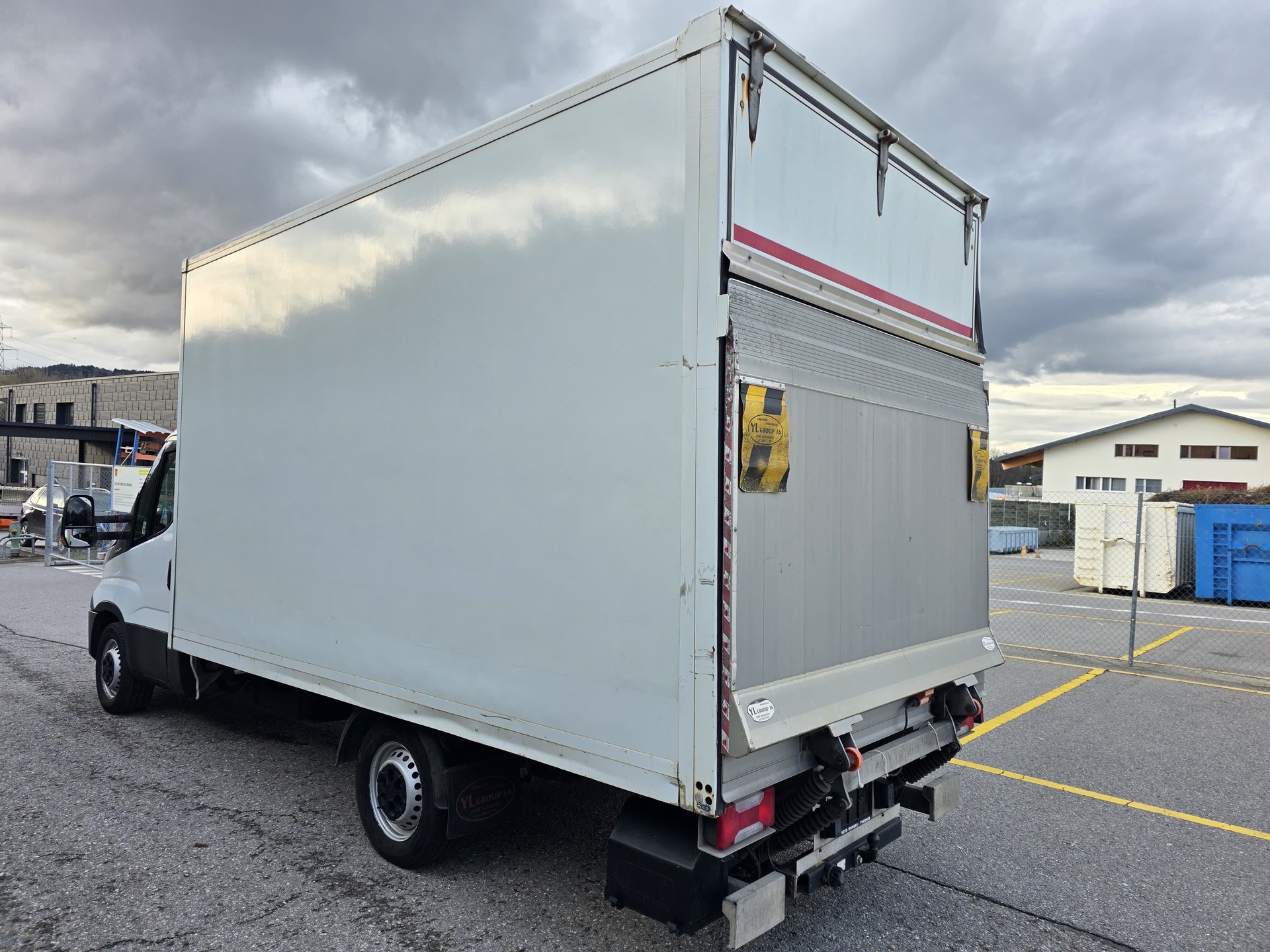 IVECO 35S17 3.0 Diesel Euro5 Caisse déménagement-image-1