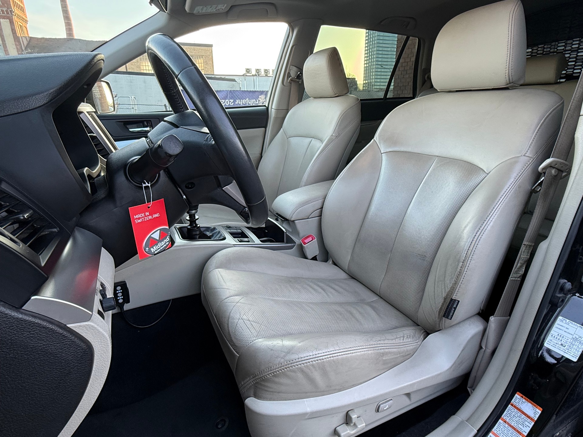 SUBARU Outback 2.5i Limited AWD-image-11