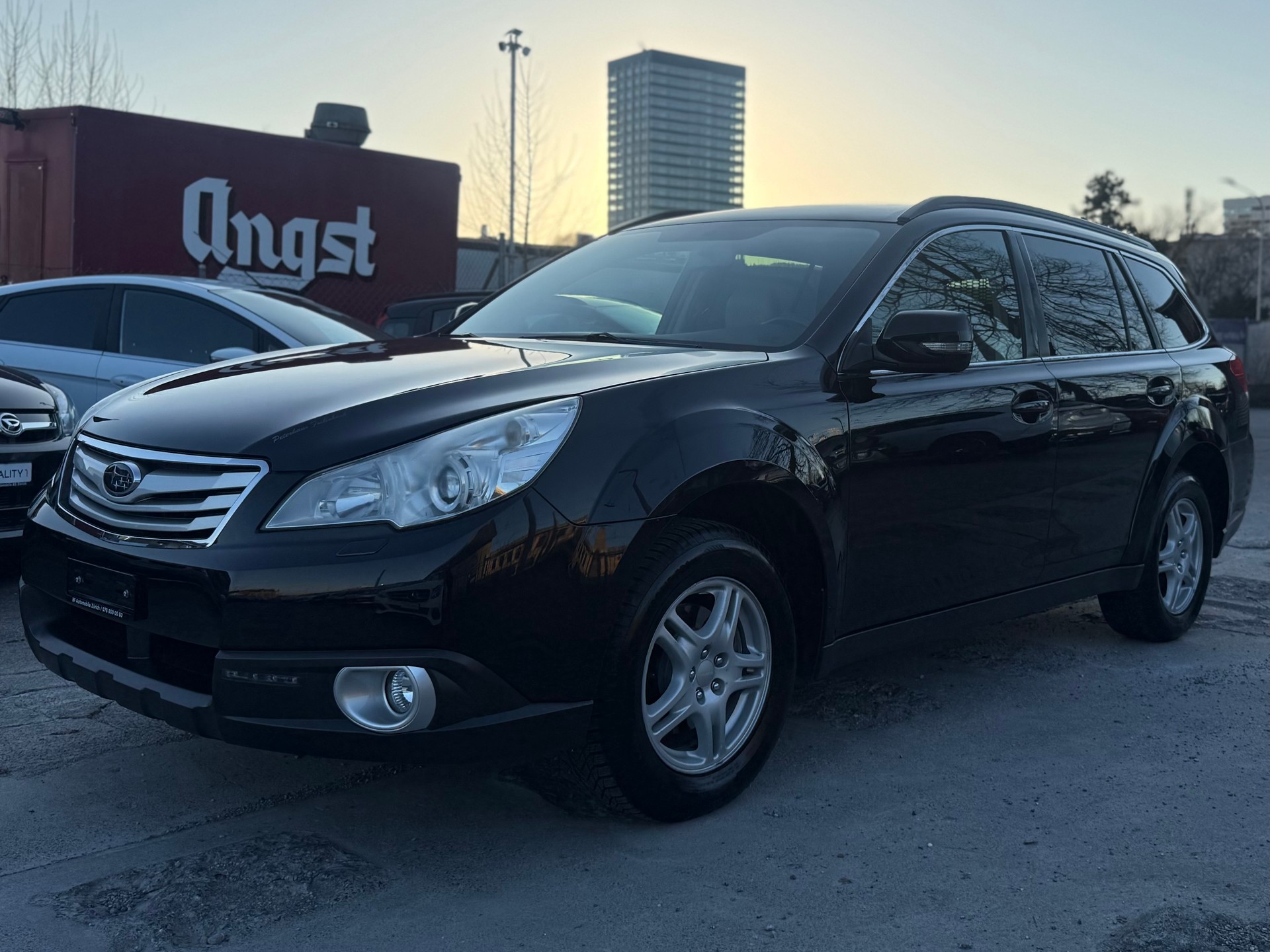 SUBARU Outback 2.5i Limited AWD-image-2