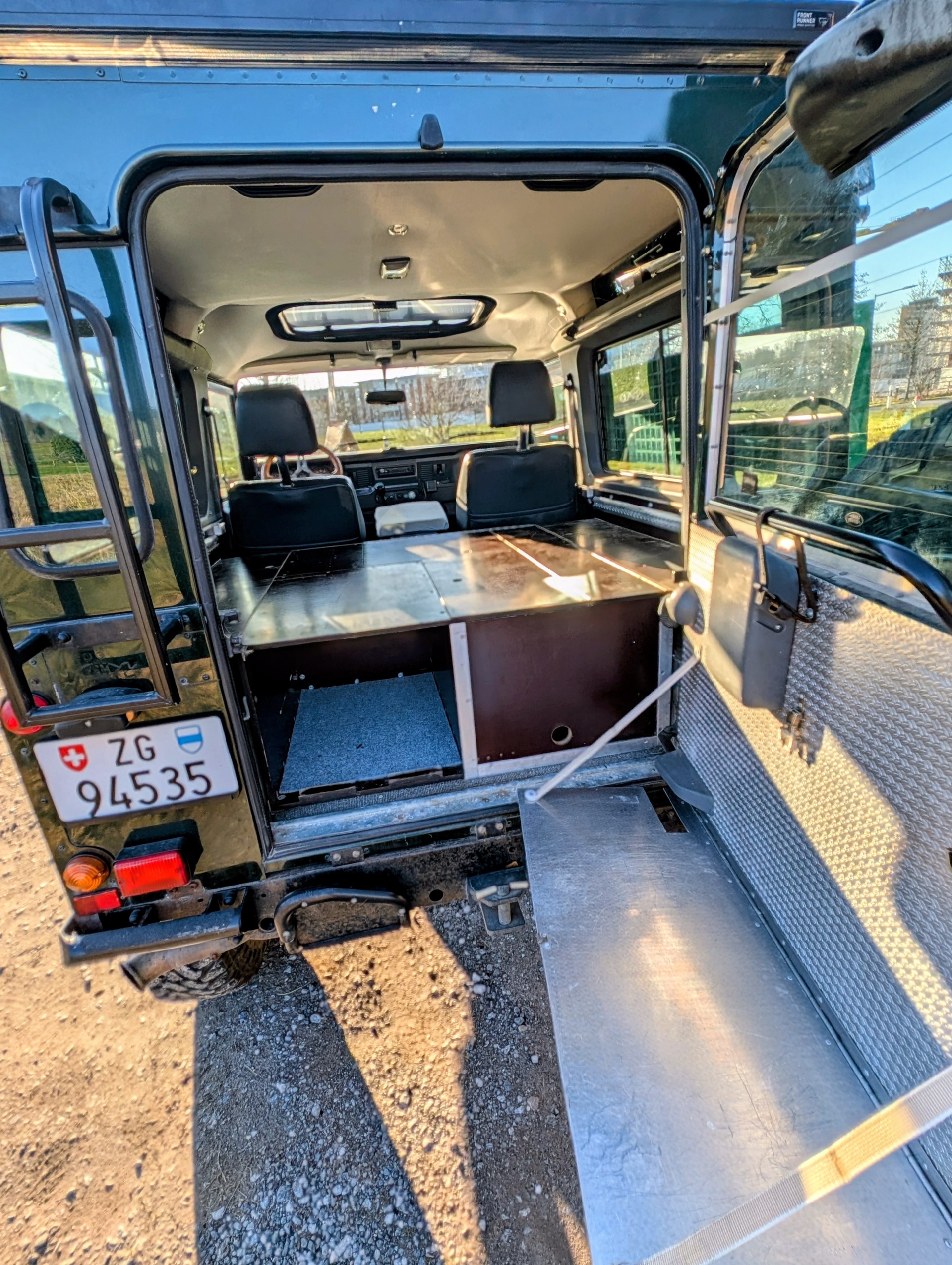LAND ROVER Defender 90 CSW 2.5 Td5-image-3