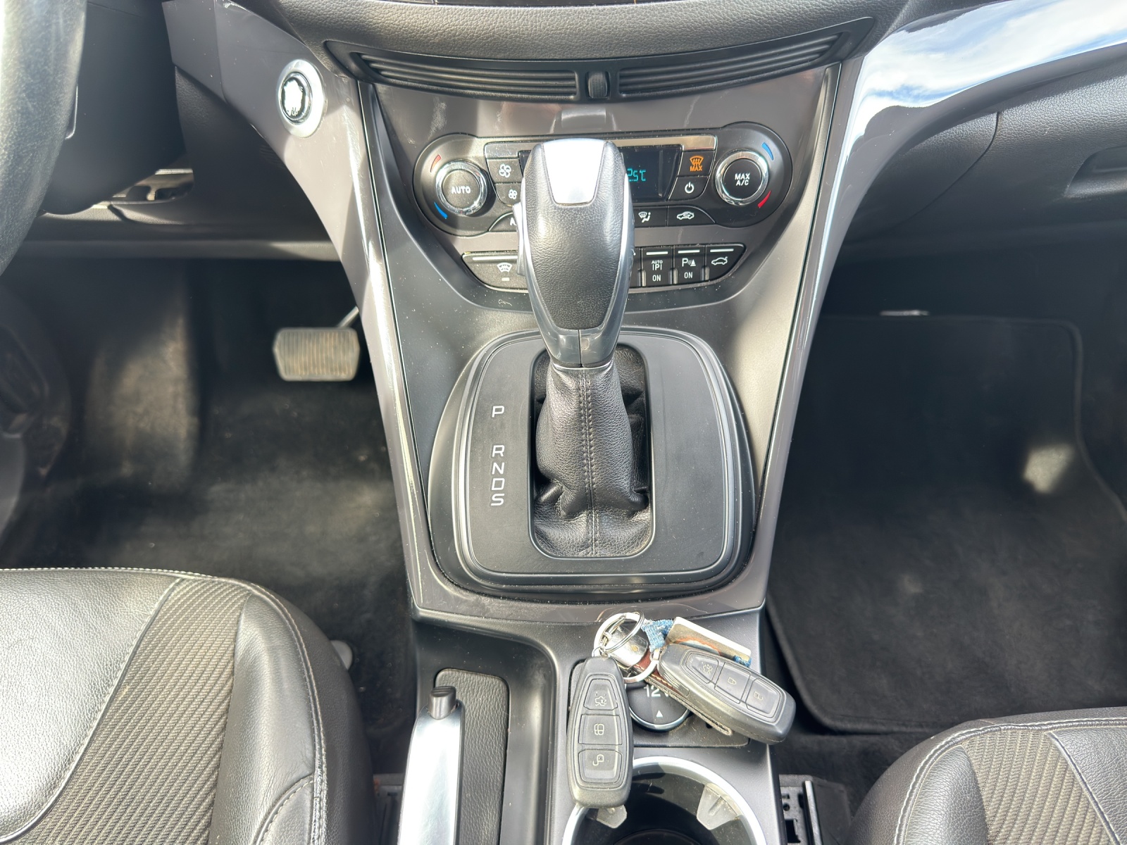 FORD Kuga 1.6 SCTi Titanium S 4WD Automatic-image-9