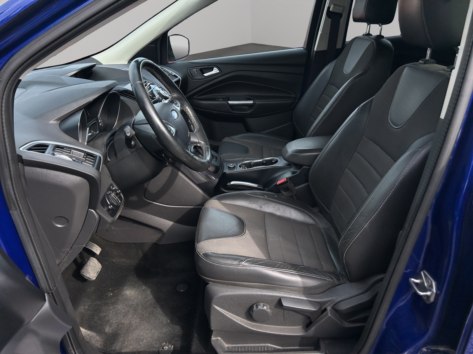 FORD Kuga 1.6 SCTi Titanium S 4WD Automatic-image-14