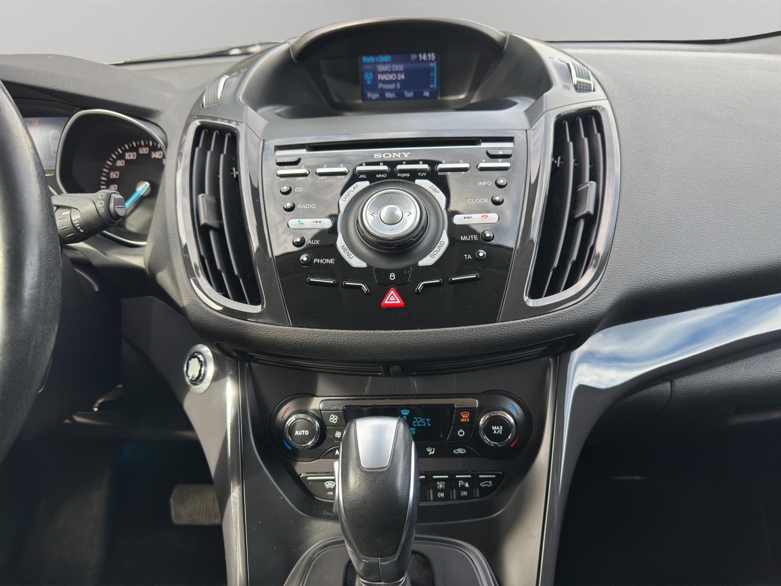 FORD Kuga 1.6 SCTi Titanium S 4WD Automatic-image-12
