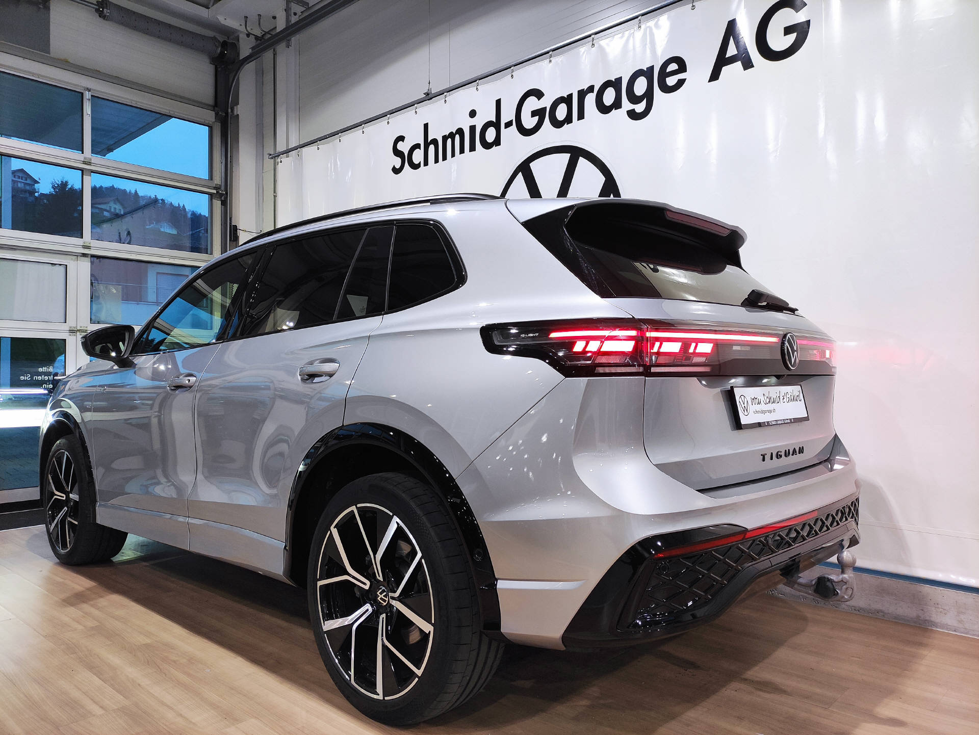 VW Tiguan 2.0 TSI R-Line Black-Style DSG 4motion-image-15